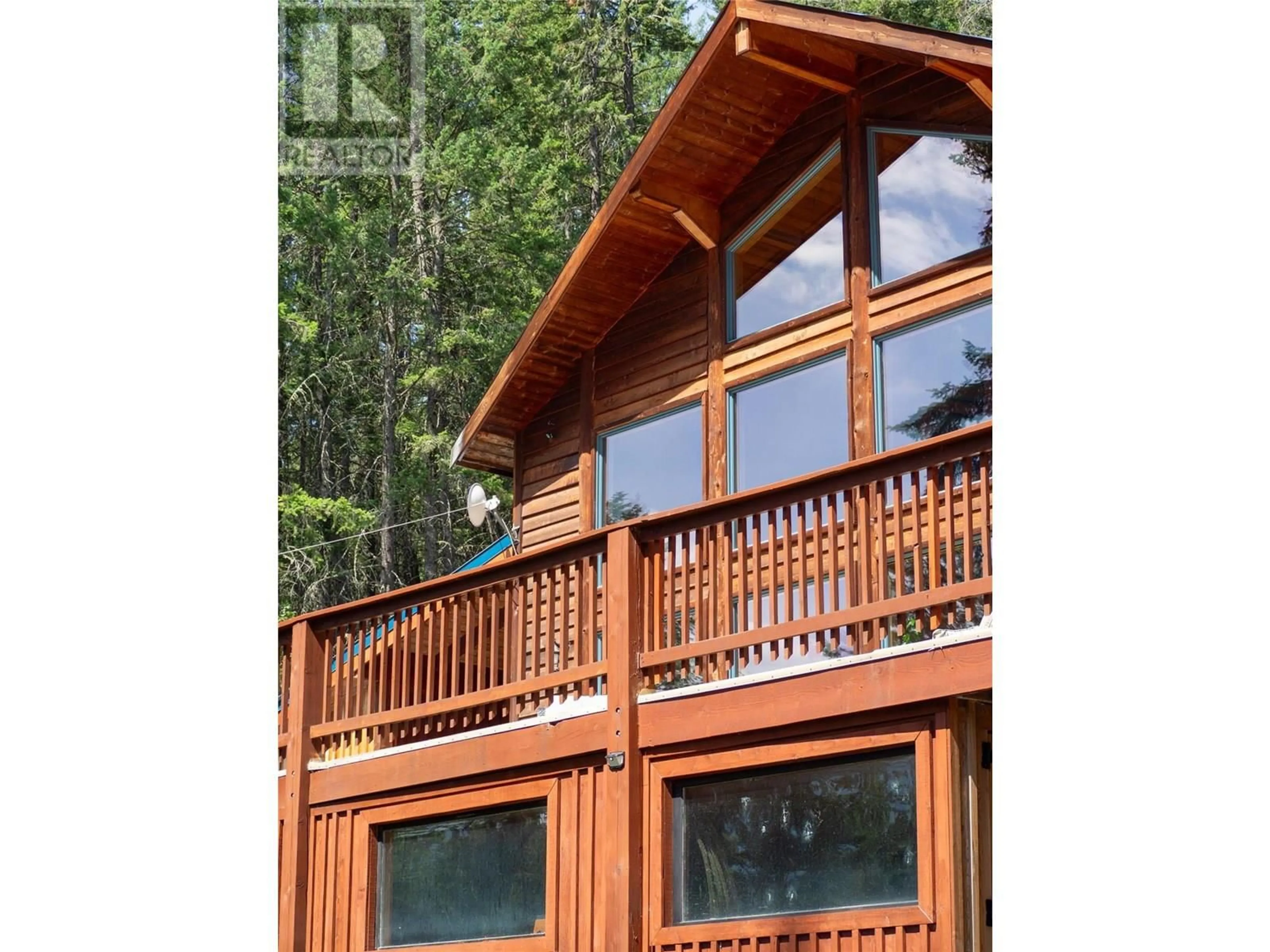 Home with vinyl exterior material, unknown for 11200 HIGHWAY 3A HIGHWAY, Sanca British Columbia V0B1A2