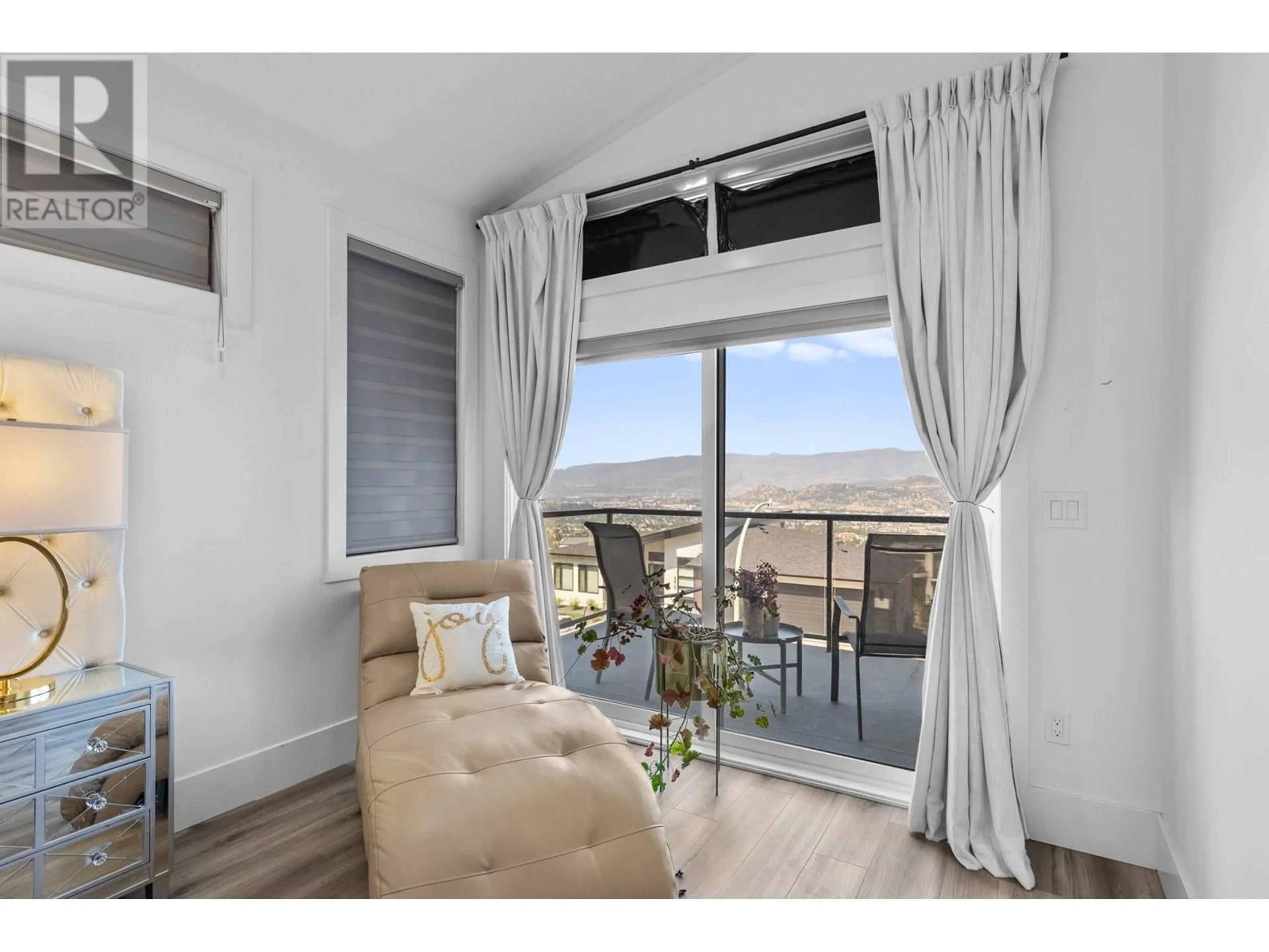 A pic of a room for 683 DEANS DRIVE, Kelowna British Columbia V1P1A1
