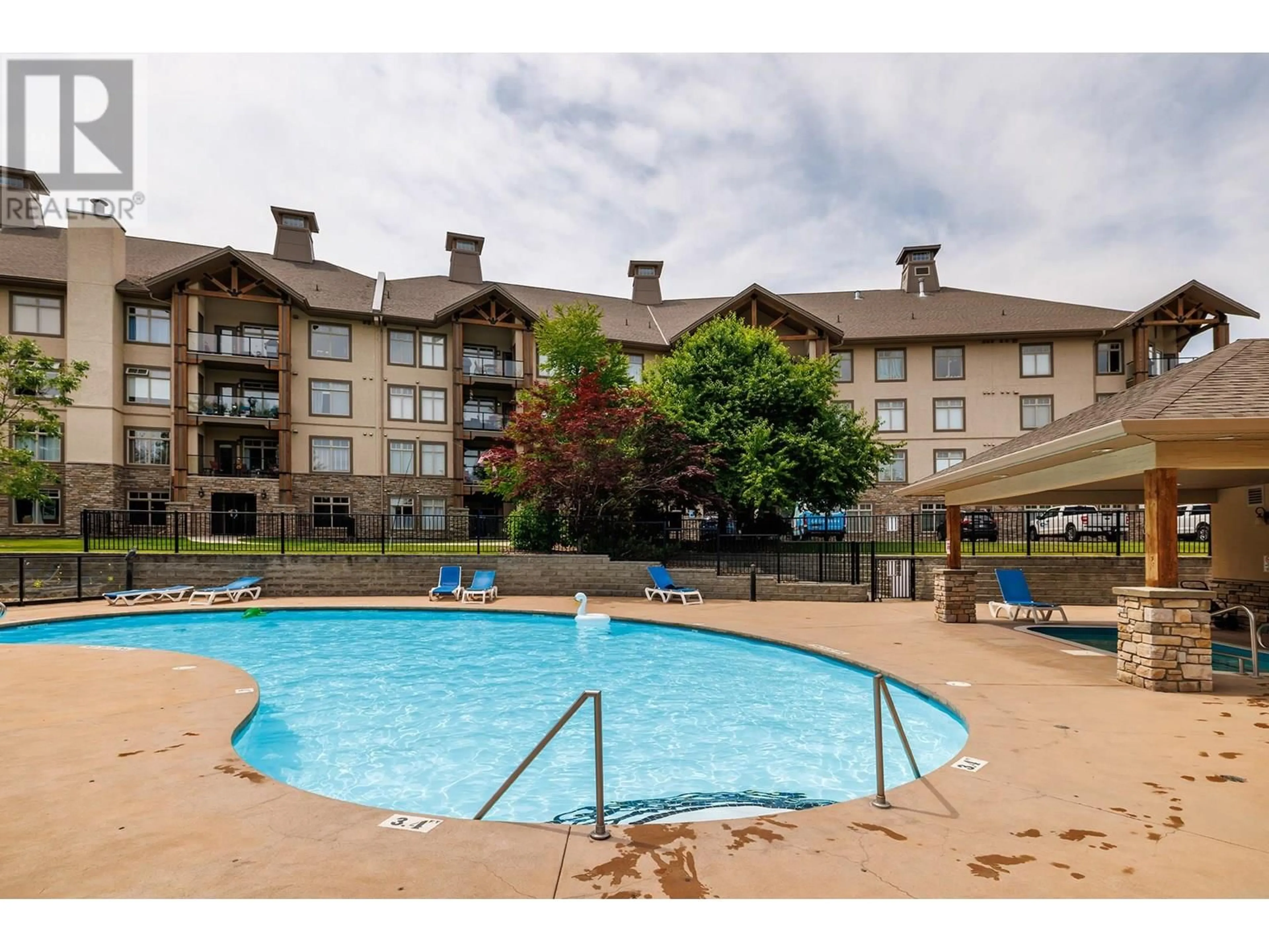 Pool for 406 - 2551 SHORELINE DRIVE, Lake Country British Columbia V4V2P2