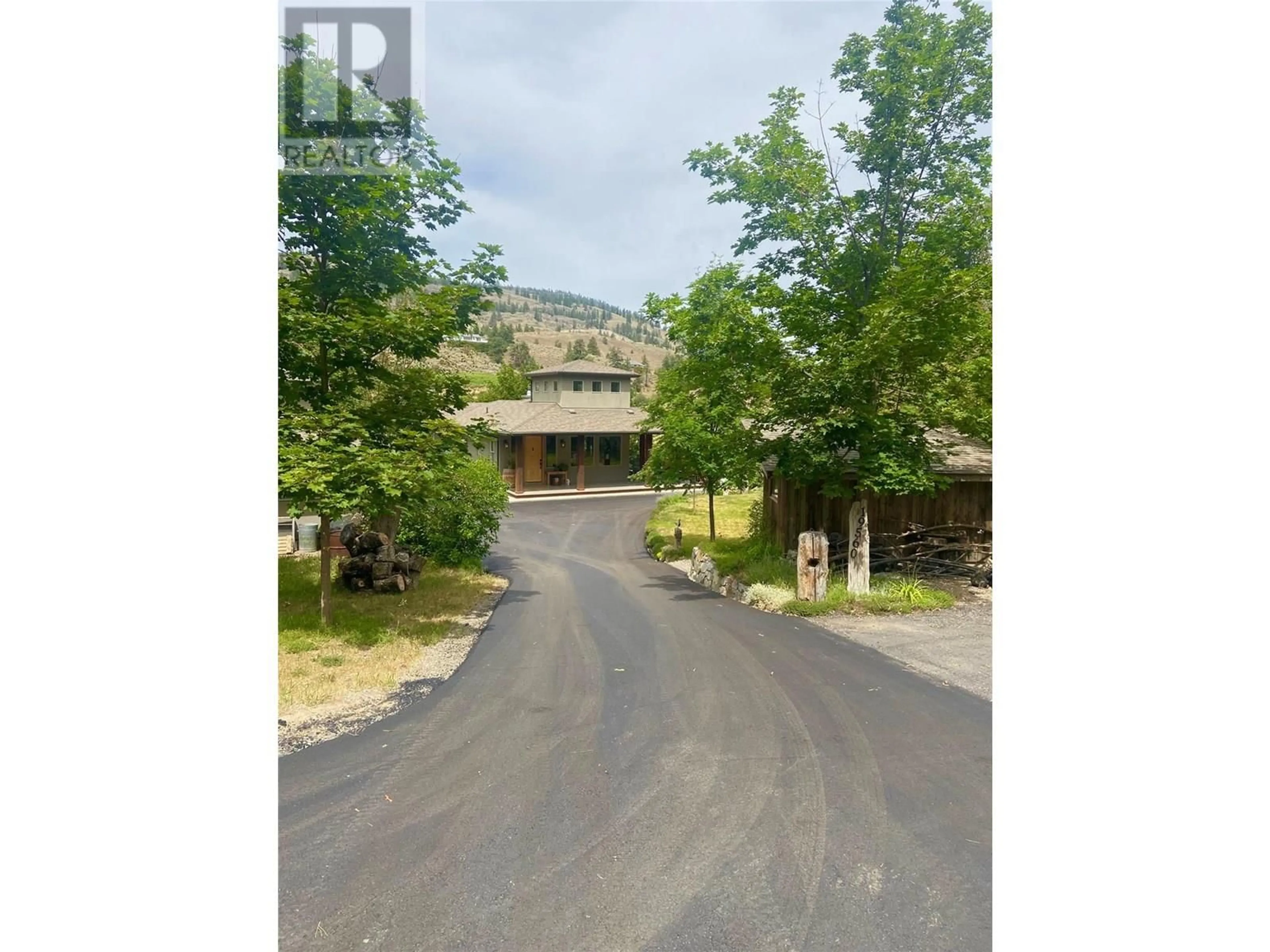 A pic from outside/outdoor area/front of a property/back of a property/a pic from drone, street for 19560 MATSU DRIVE, Summerland British Columbia V0H1Z6