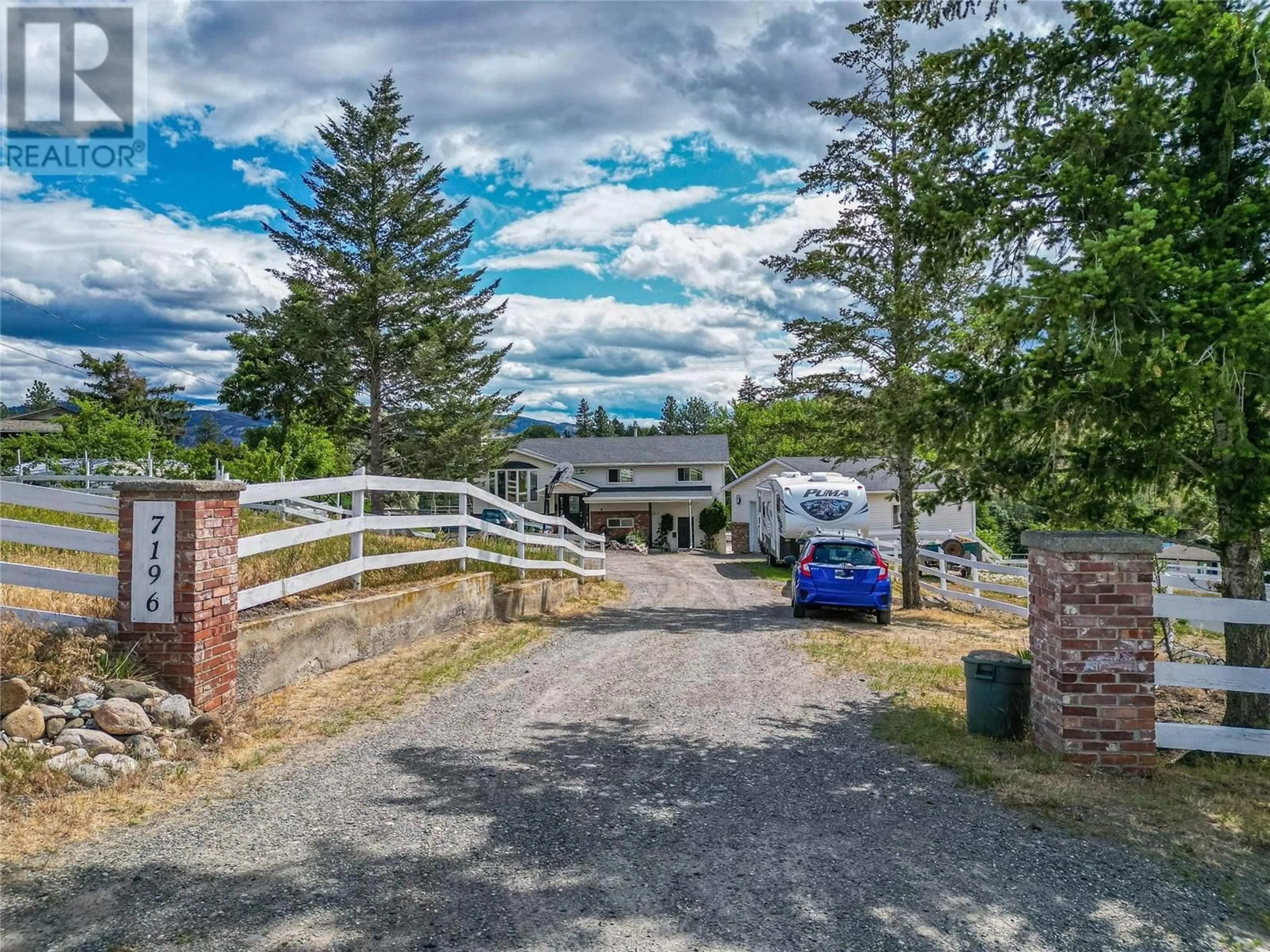 A pic from outside/outdoor area/front of a property/back of a property/a pic from drone, unknown for 7196 BLACKWELL ROAD, Kamloops British Columbia V2C6V8