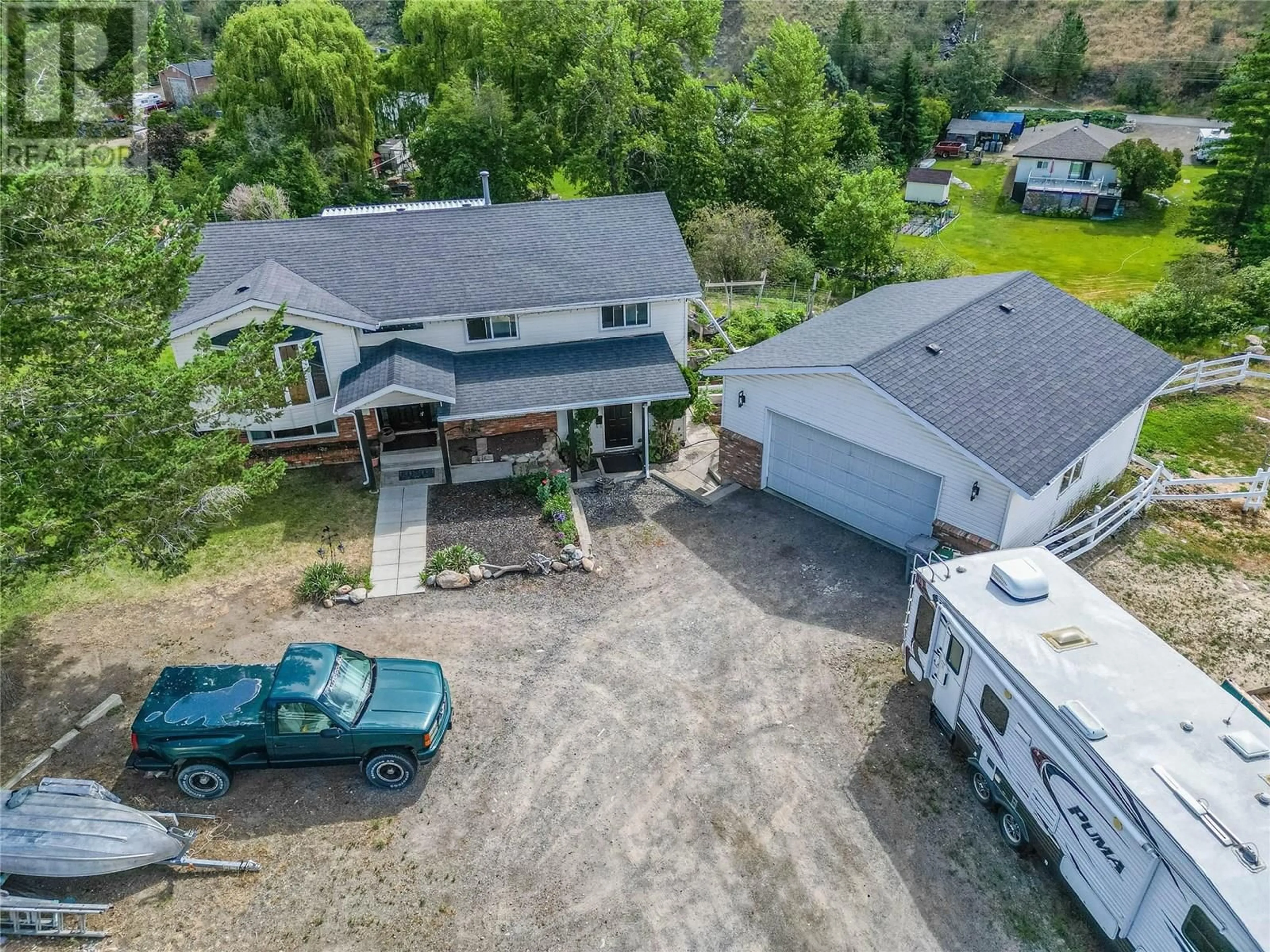 A pic from outside/outdoor area/front of a property/back of a property/a pic from drone, street for 7196 BLACKWELL ROAD, Kamloops British Columbia V2C6V8