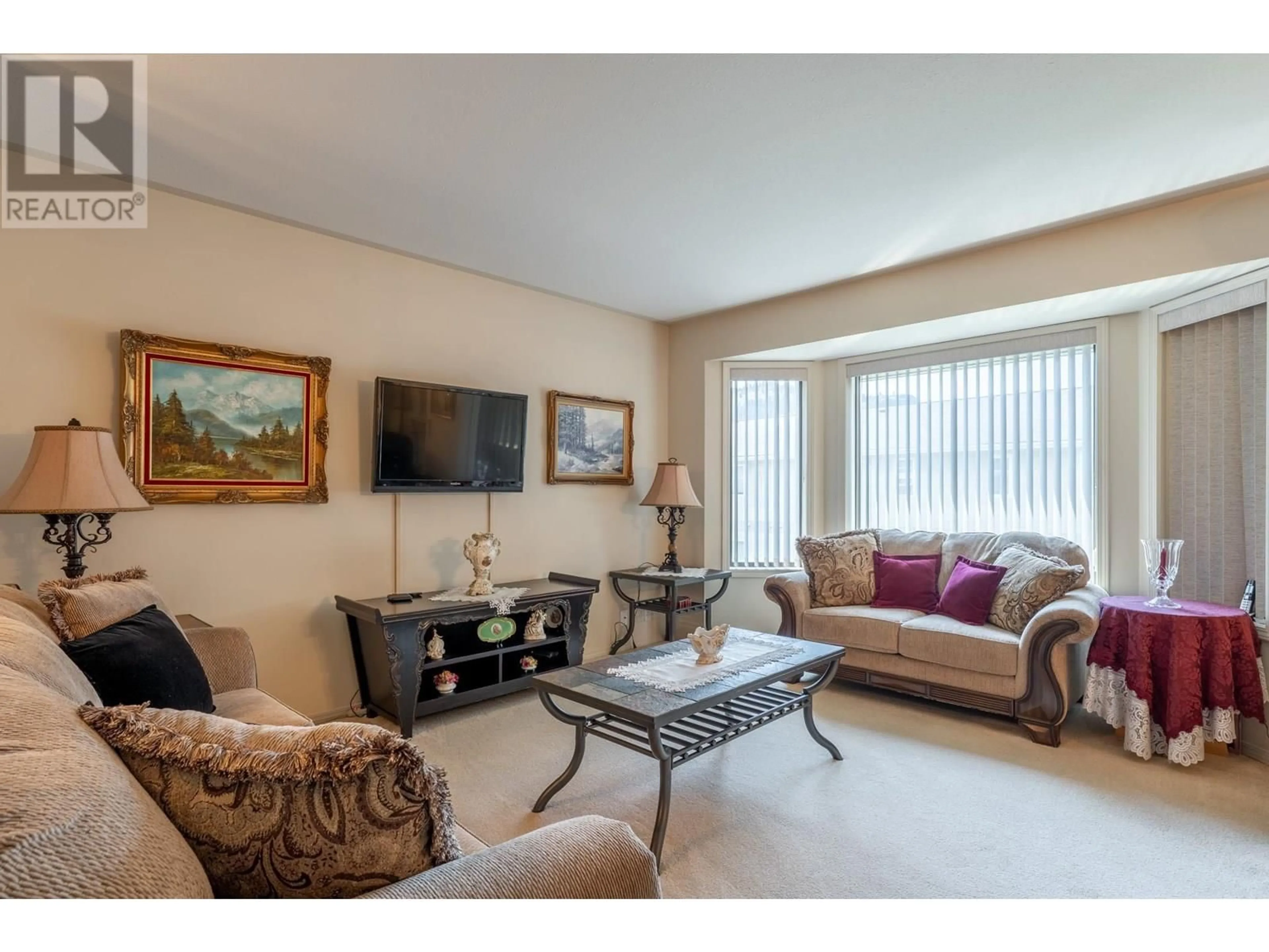 Living room with furniture, unknown for 9 - 14004 NORTH VICTORIA ROAD, Summerland British Columbia V0H1Z5