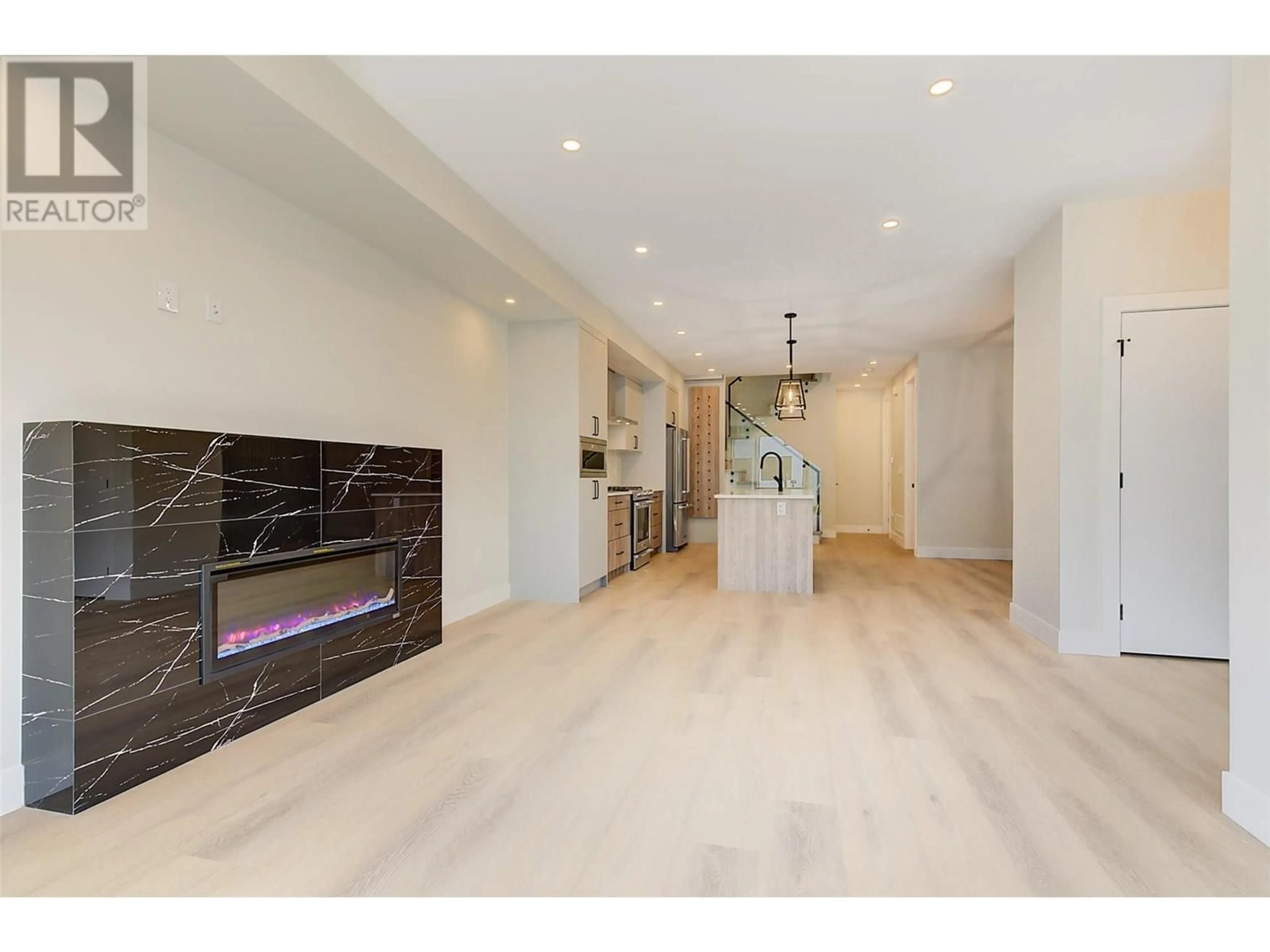 Open concept kitchen, unknown for 4 - 839 LAWSON AVENUE, Kelowna British Columbia V1Y6S9