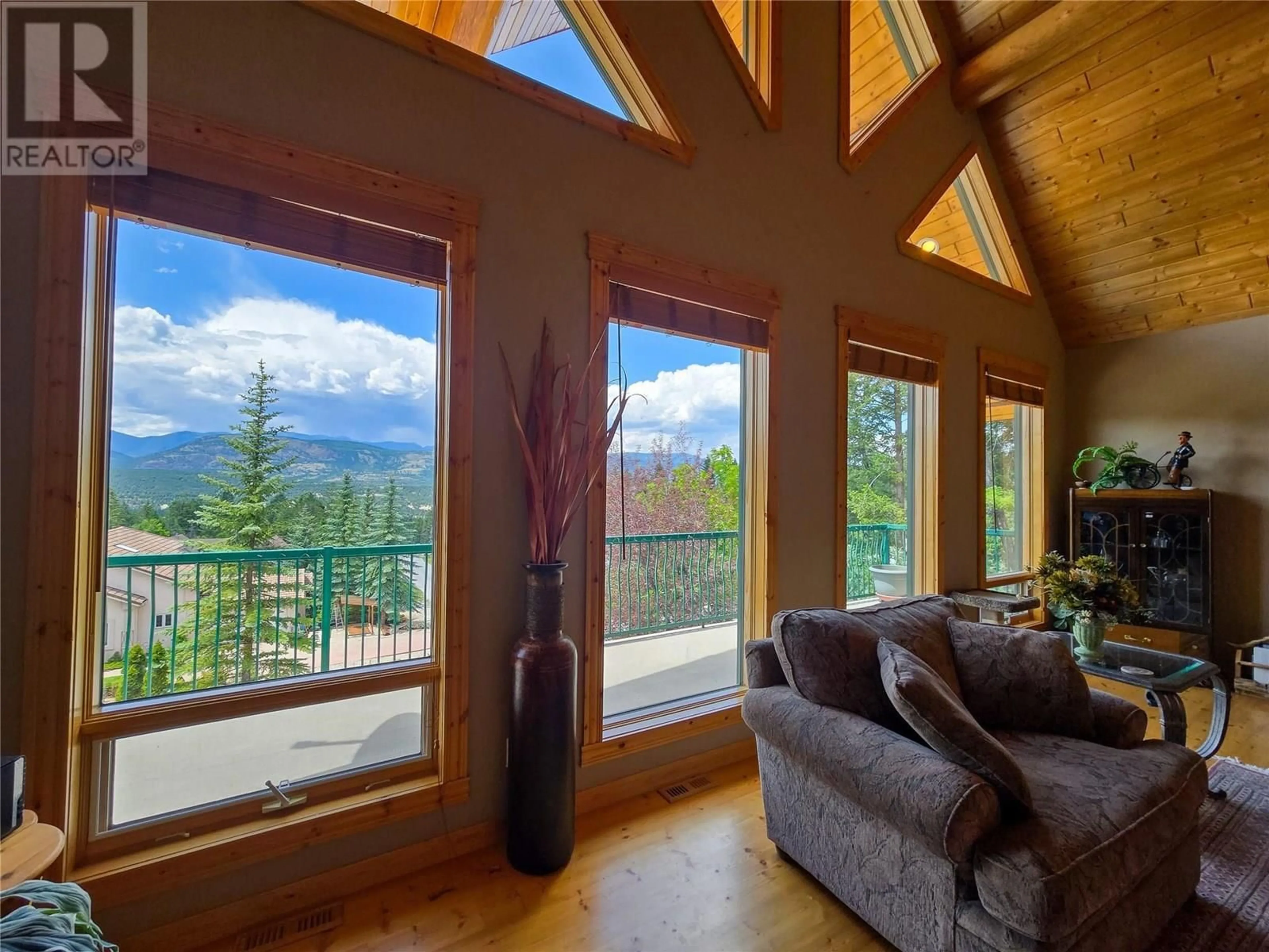 Living room with furniture, unknown for 4972 MOUNTAIN TOP DRIVE, Fairmont Hot Springs British Columbia V0B1L1