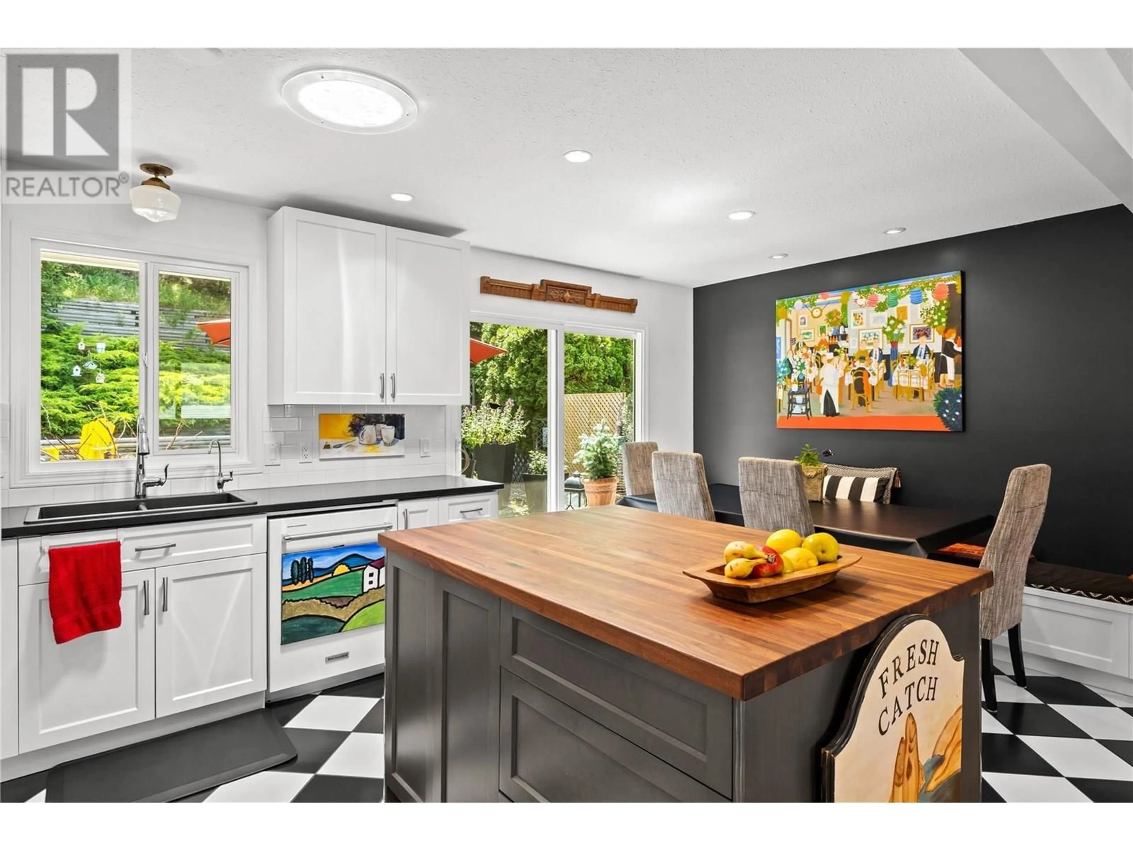 Open concept kitchen, unknown for 2961 SANDSTONE CRESCENT, West Kelowna British Columbia V4T1T2