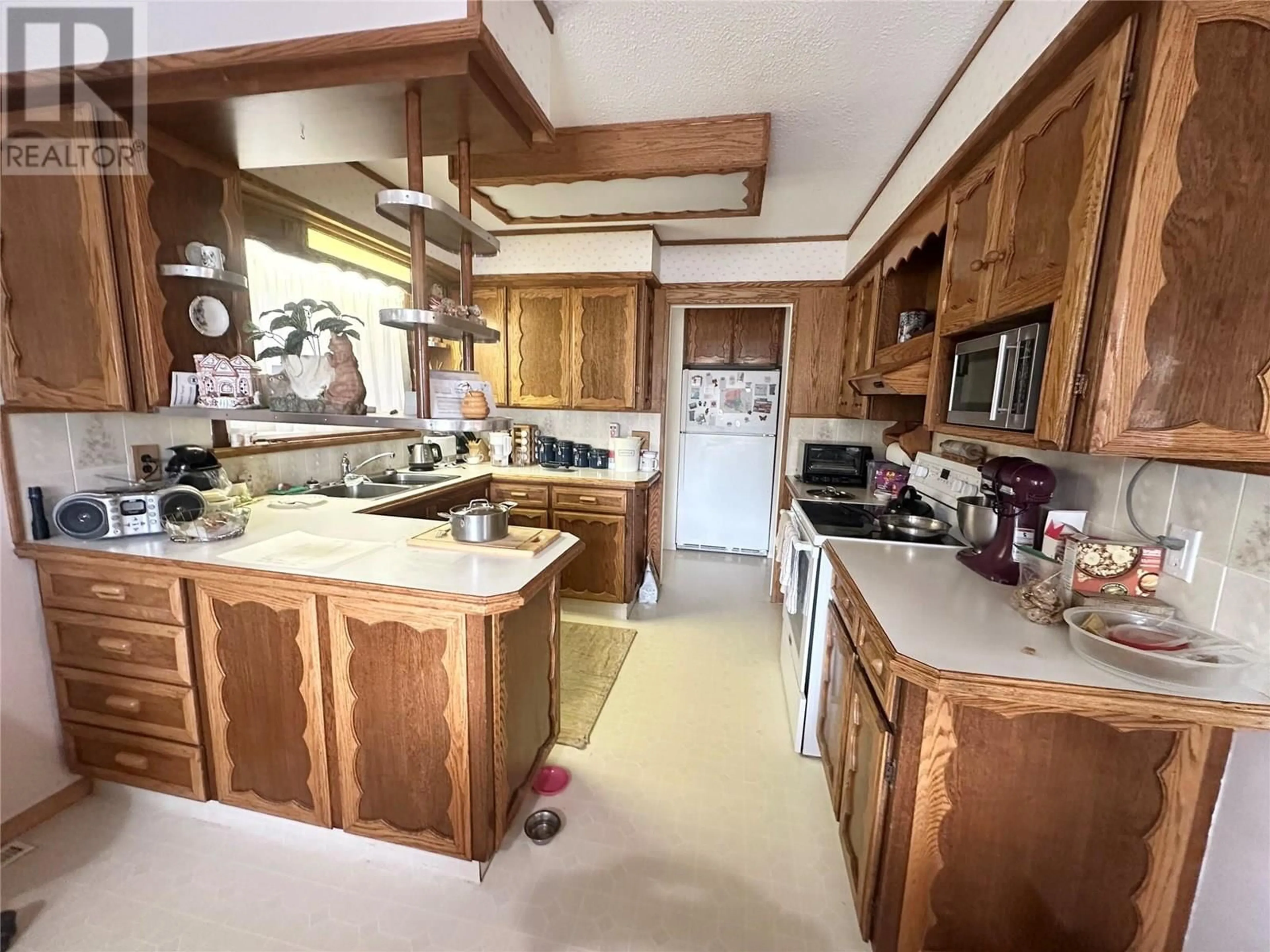 Standard kitchen, unknown for 2787 GRANITE PLACE, Merritt British Columbia V1K1E3