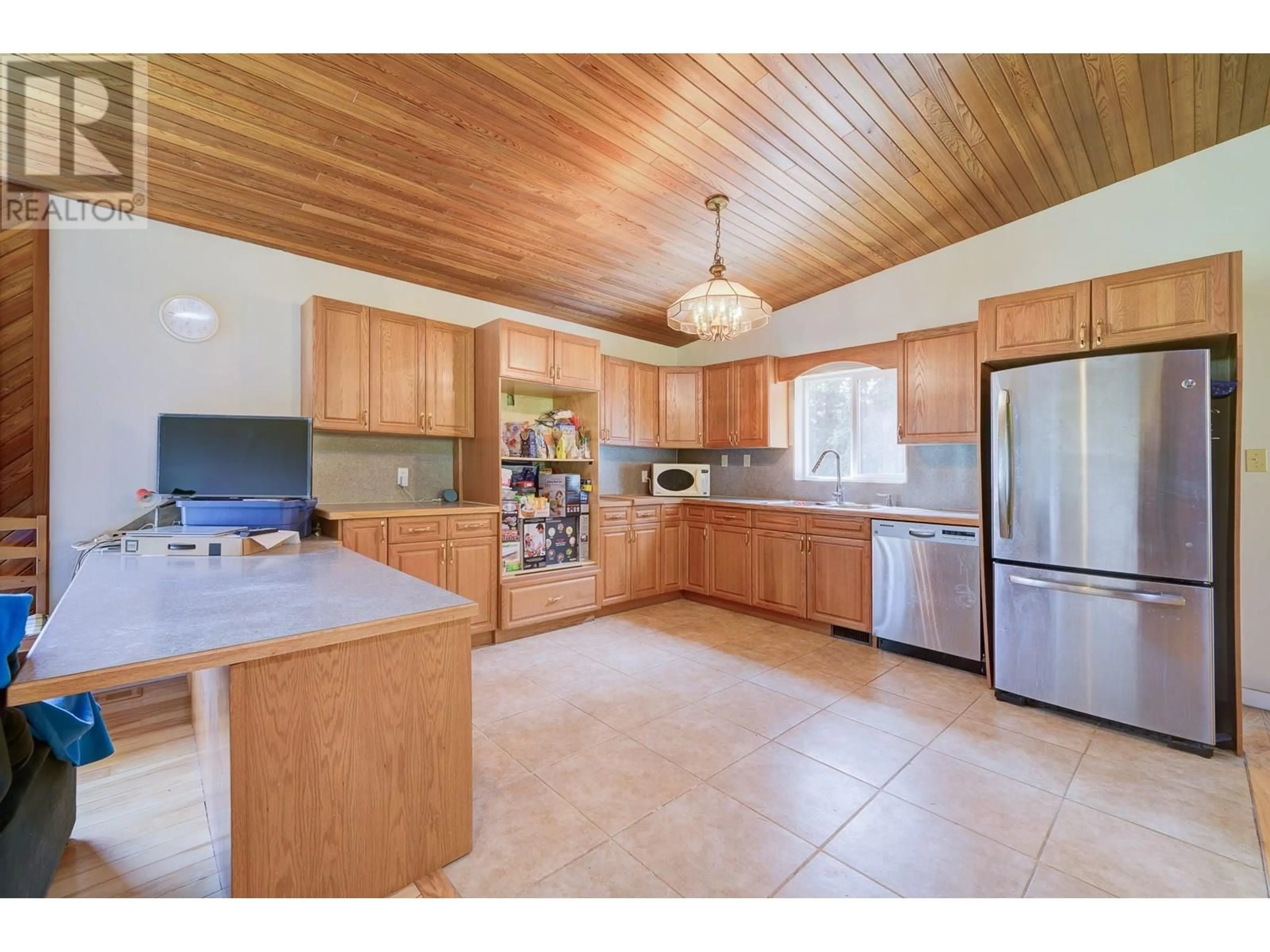 Open concept kitchen, unknown for 1053 PTARMIGAN ROAD, Chase British Columbia V0E1M1