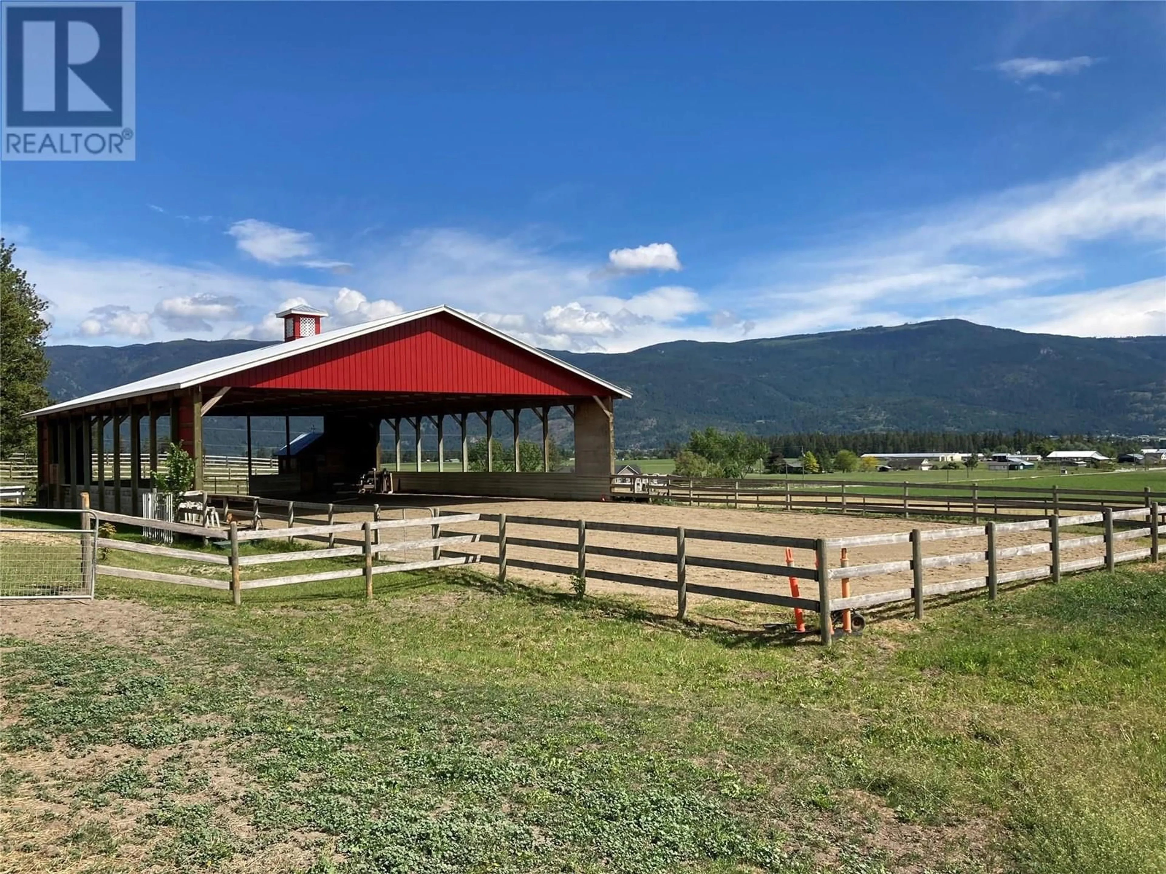 A pic from outside/outdoor area/front of a property/back of a property/a pic from drone, mountain view for 4365 ROUND PRAIRIE ROAD, Armstrong British Columbia V4Y0L1