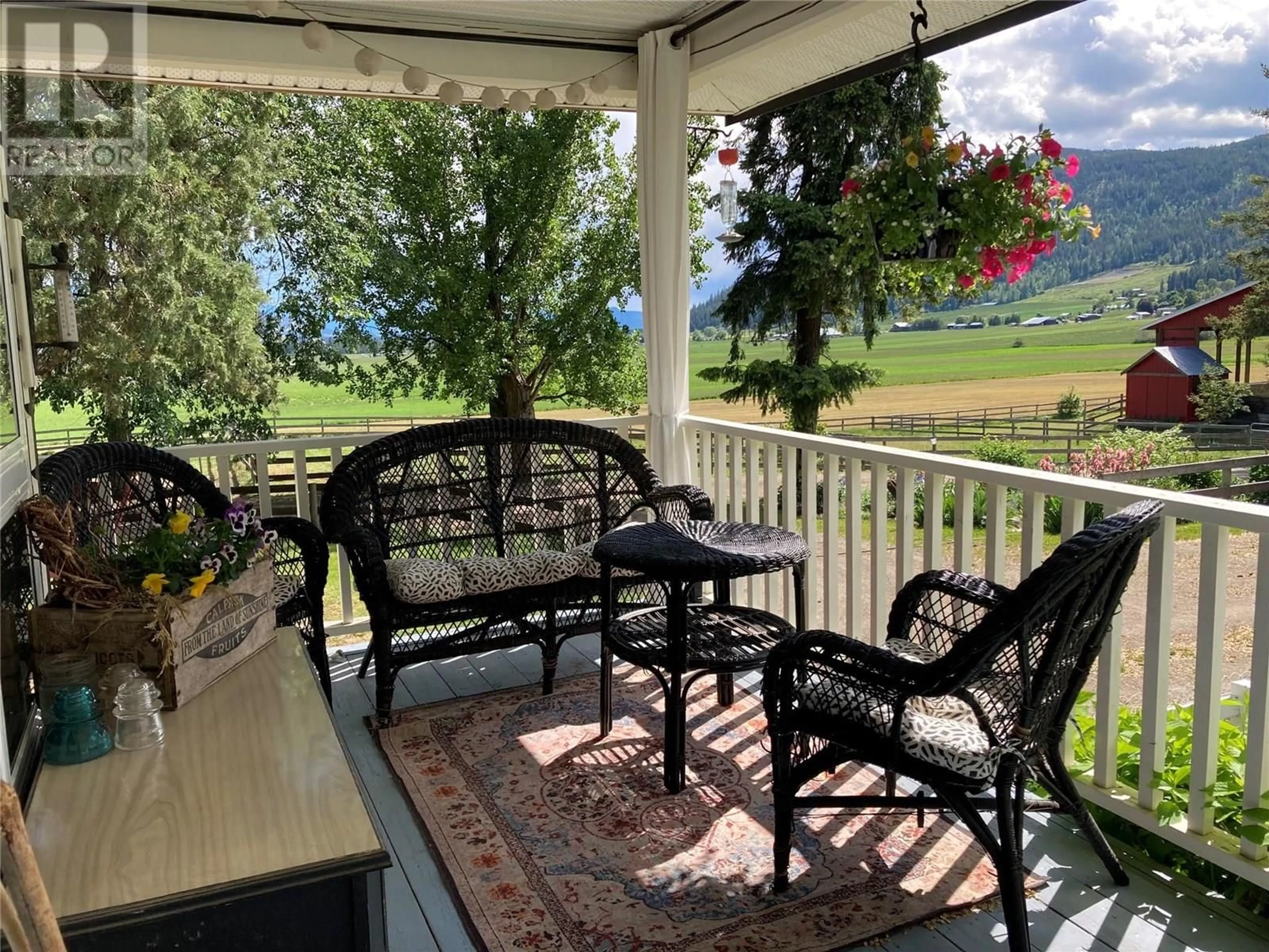 Patio, water/lake/river/ocean view for 4365 ROUND PRAIRIE ROAD, Armstrong British Columbia V4Y0L1