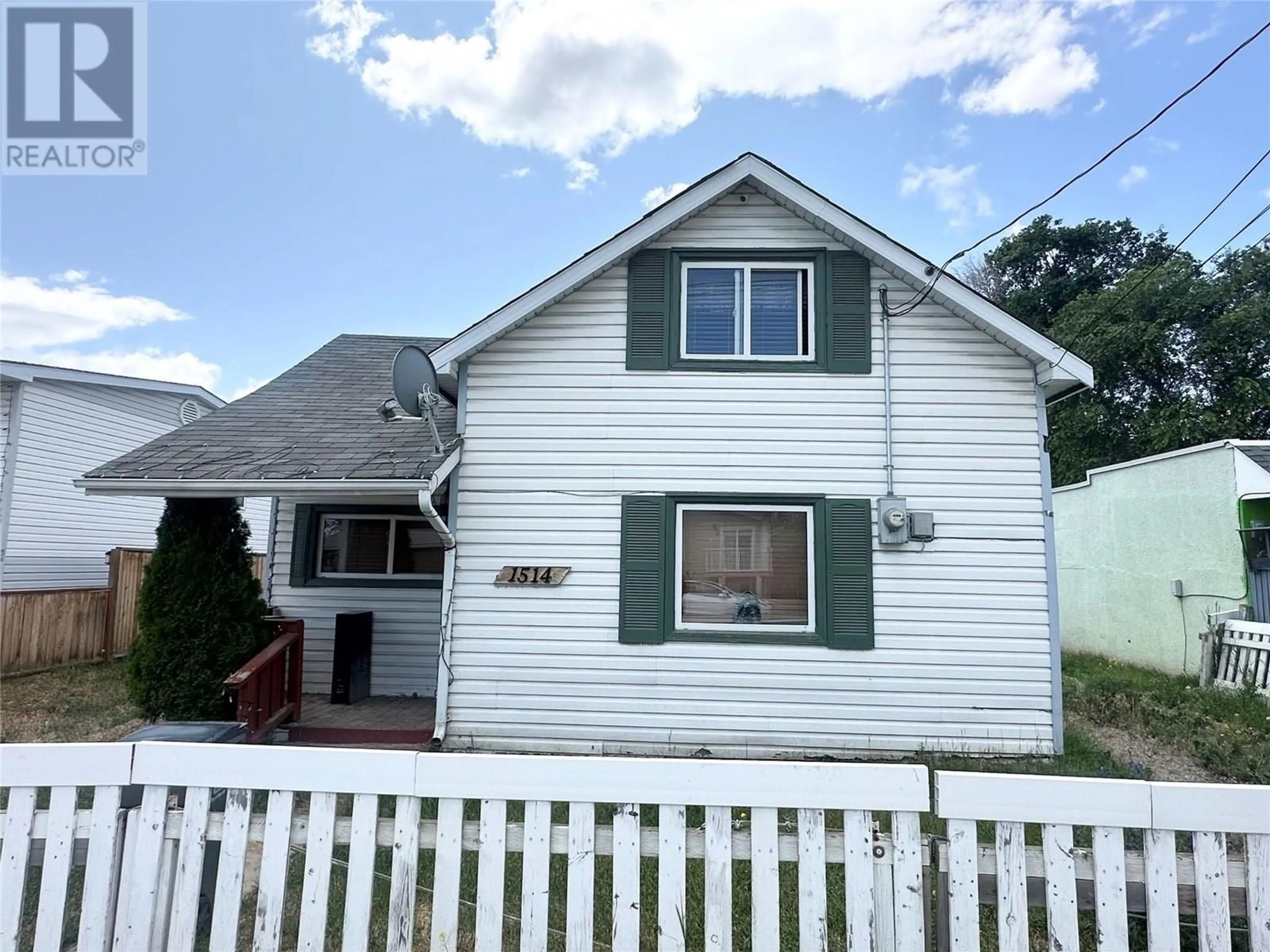 Home with vinyl exterior material, unknown for 1514 COLDWATER AVENUE, Merritt British Columbia V1K1R6