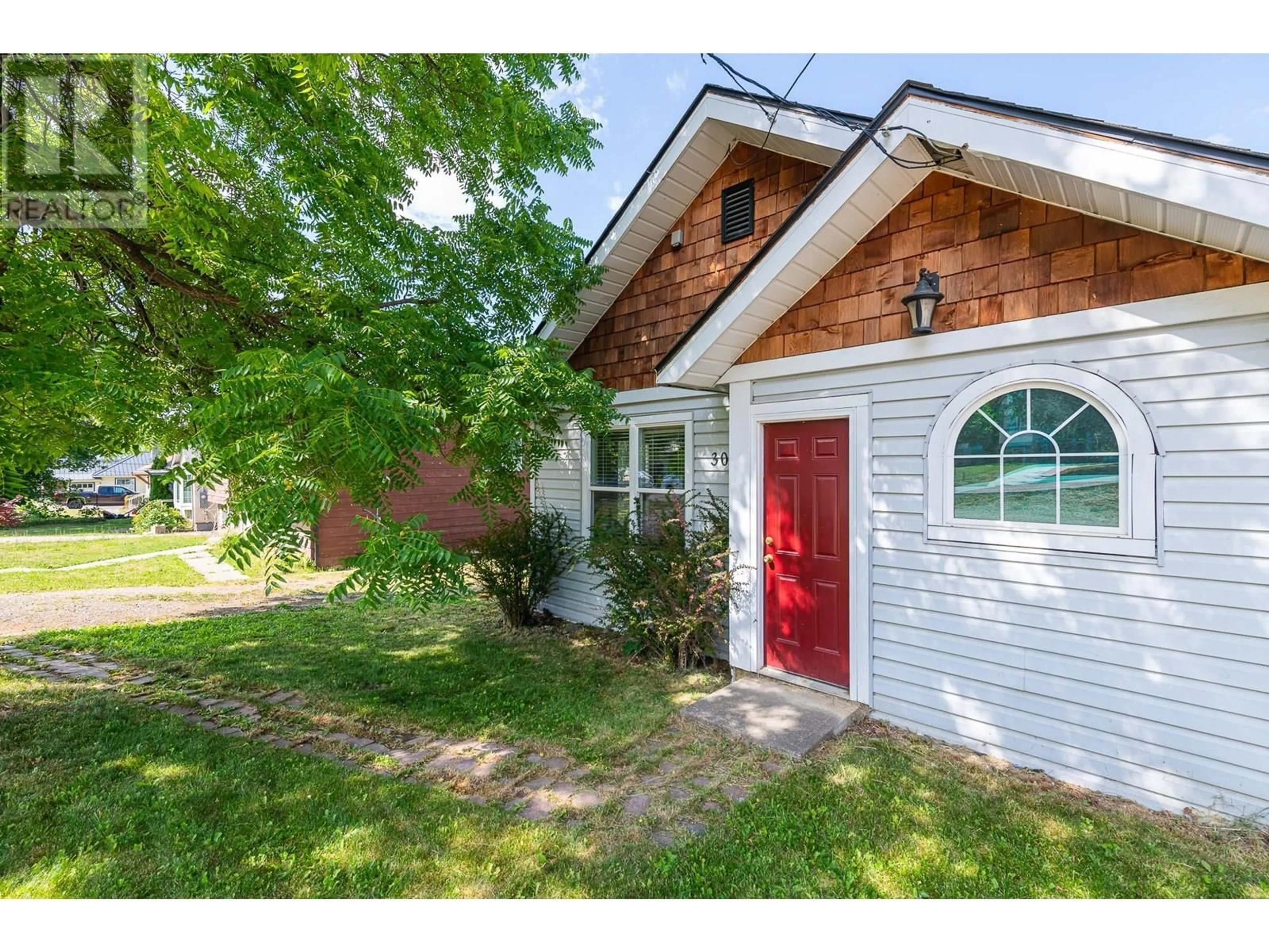 Home with brick exterior material, street for 309 11TH AVENUE NORTH, Creston British Columbia V0B1G0