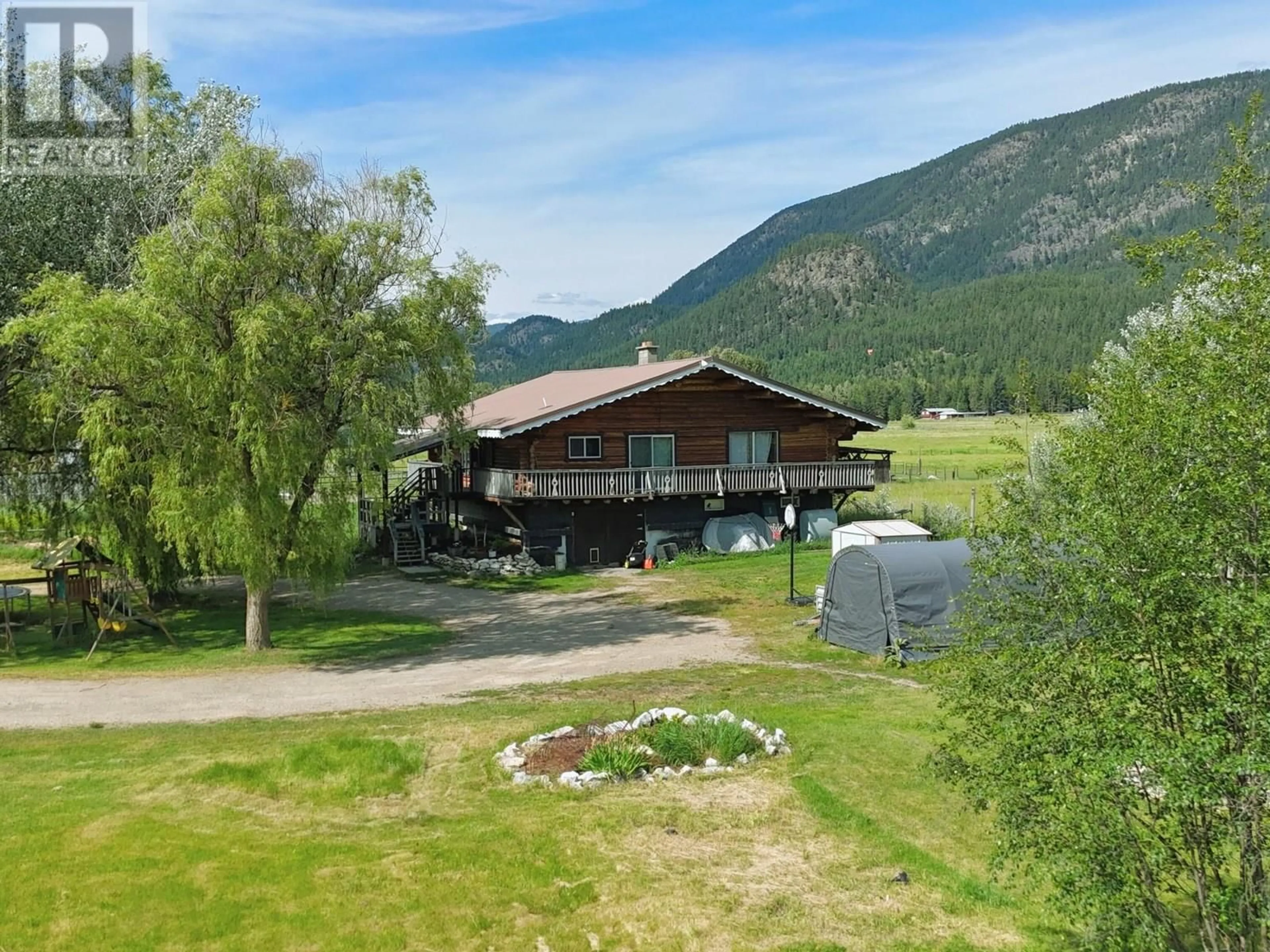 A pic from outside/outdoor area/front of a property/back of a property/a pic from drone, mountain view for 4086 DIXON CREEK ROAD, Barriere British Columbia V0E1B0