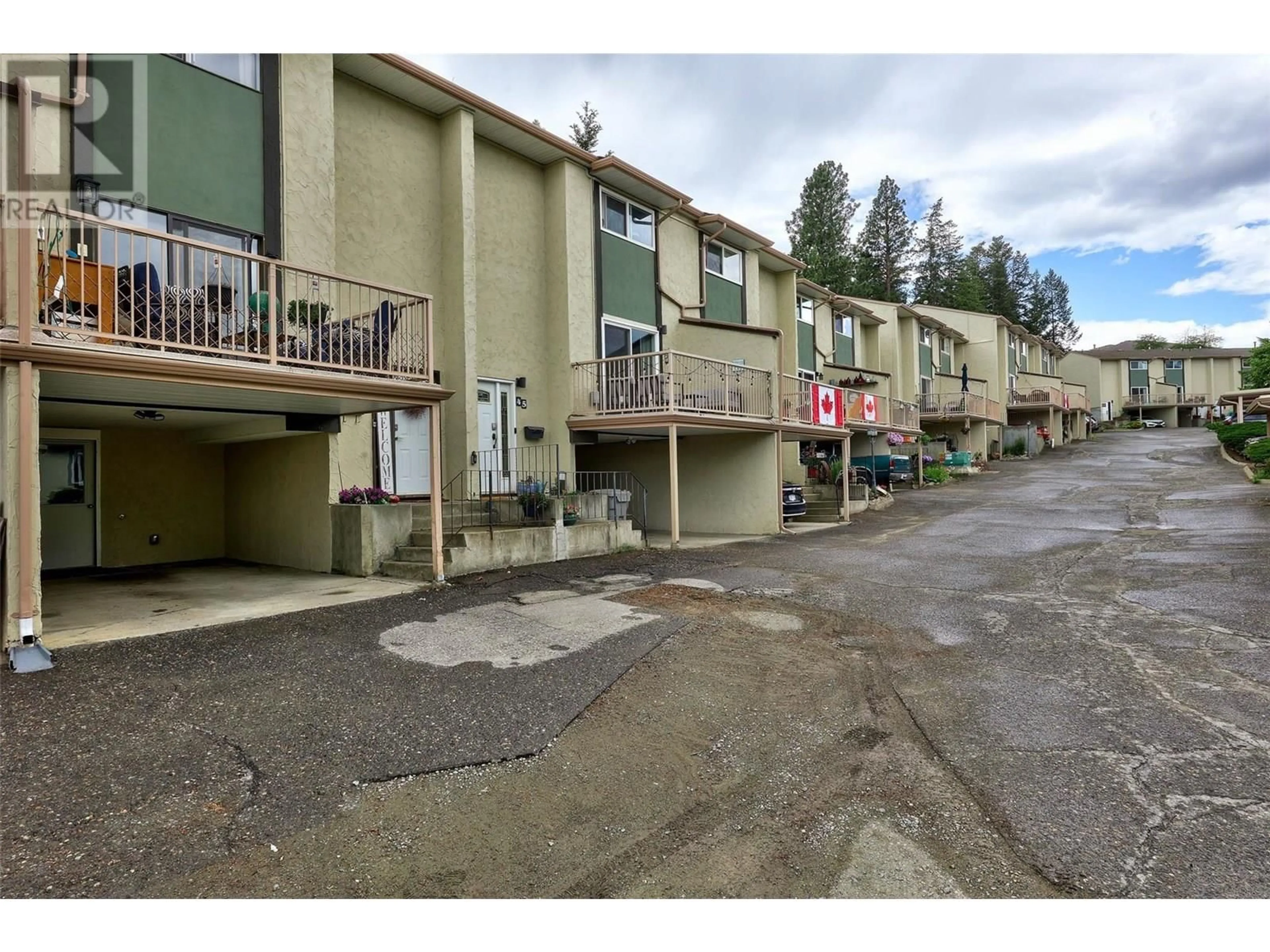 Patio, unknown for 44 - 1469 SPRINGHILL DRIVE, Kamloops British Columbia V2E1H5