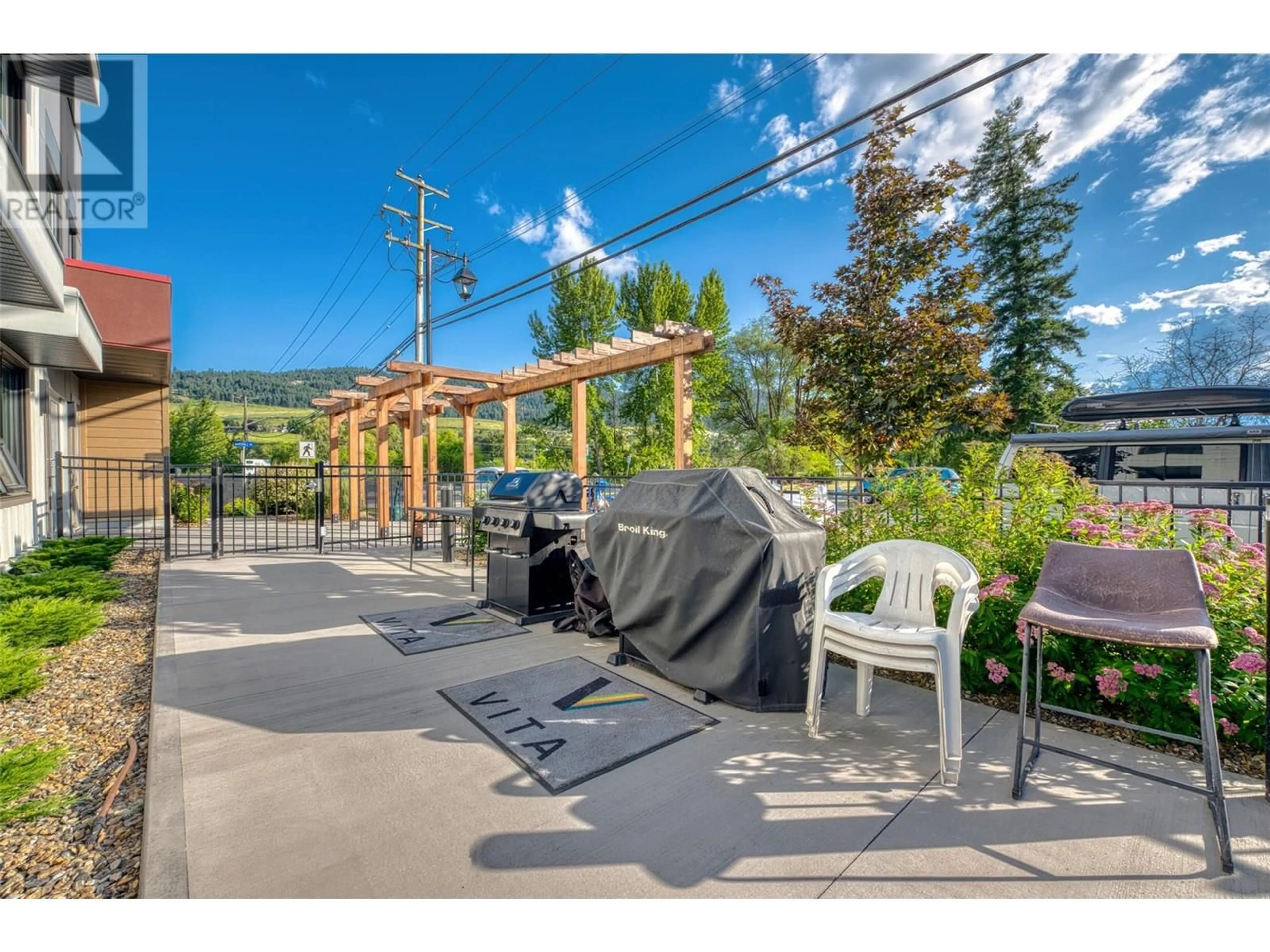 Patio, mountain view for 215 - 2555 LAKESHORE ROAD, Vernon British Columbia V1H0A4