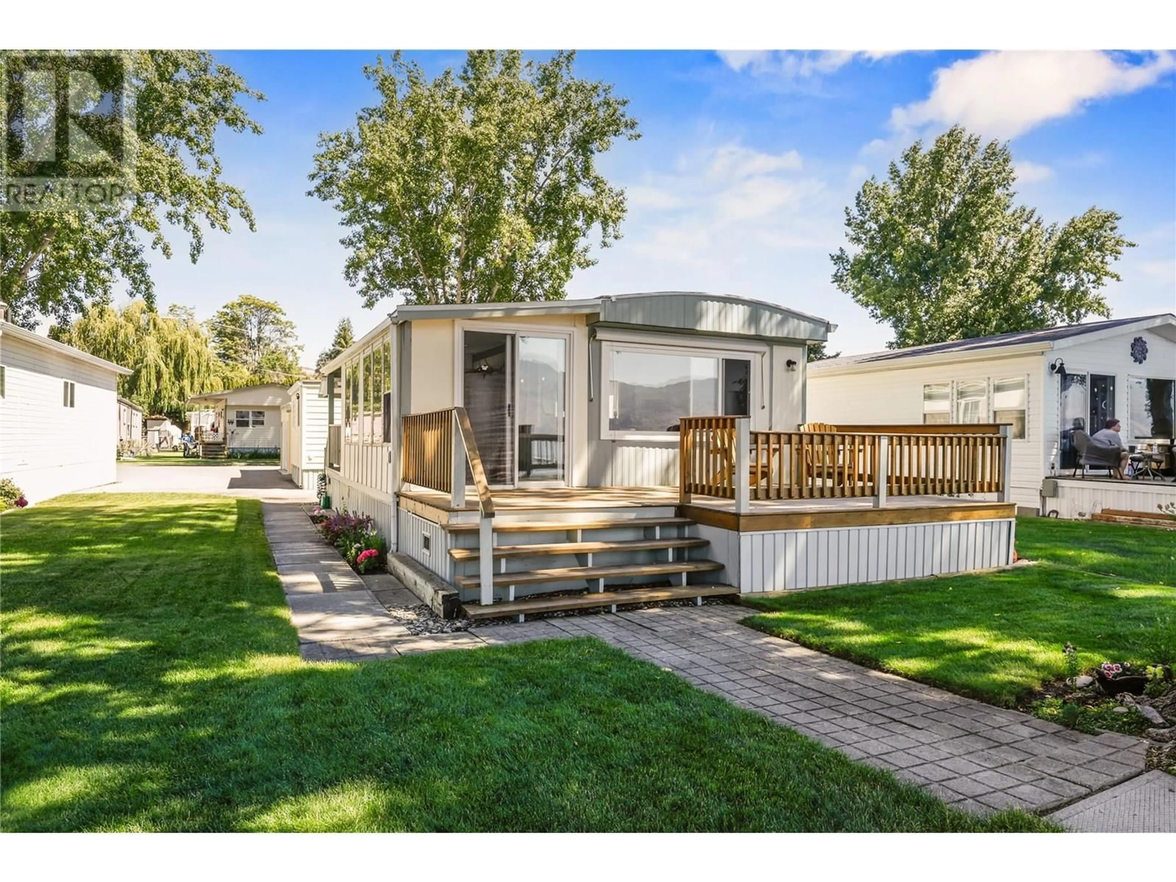Home with vinyl exterior material, street for 33 - 2095 BOUCHERIE ROAD, Westbank British Columbia V4T2A7