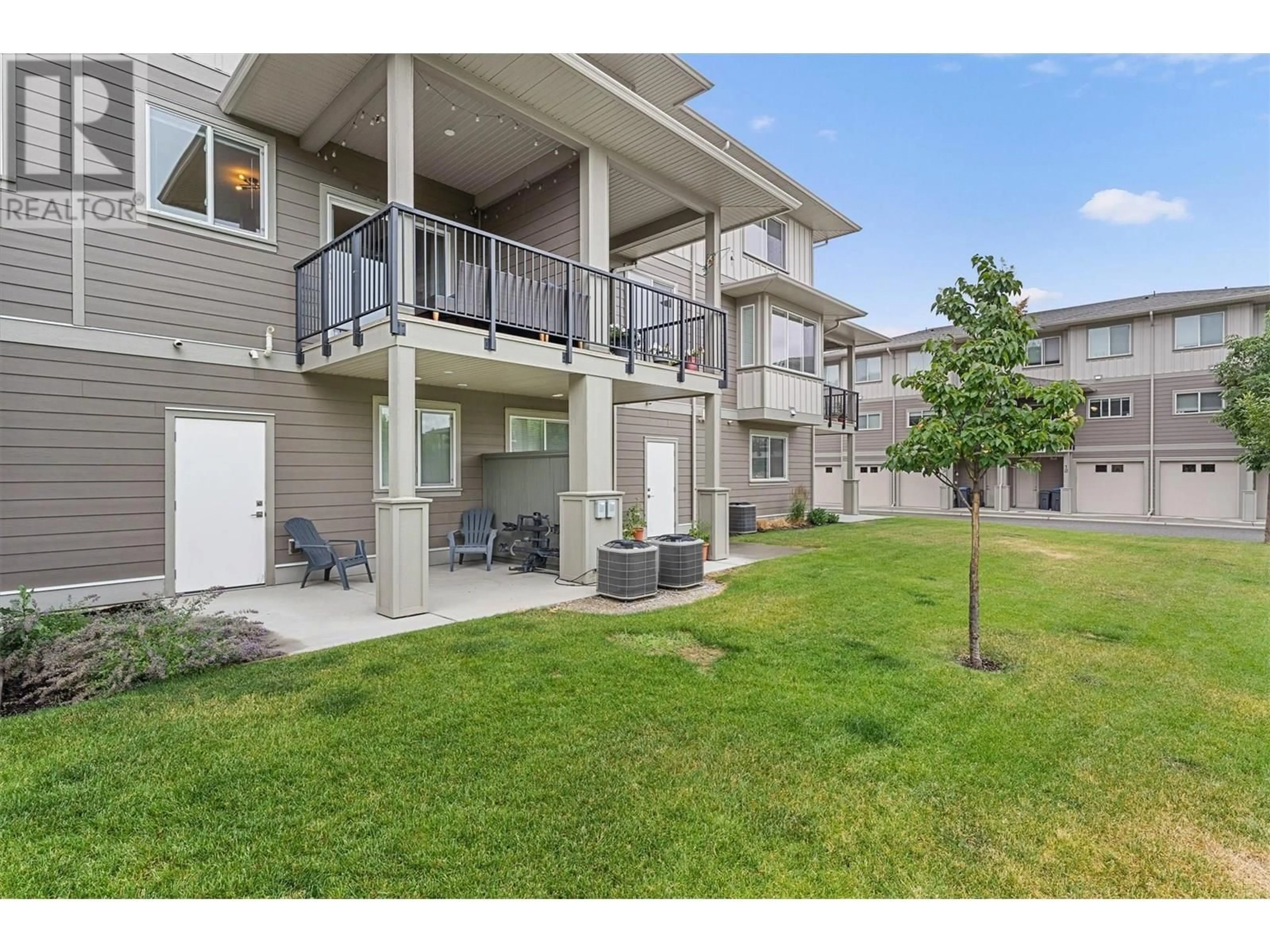 Patio, water/lake/river/ocean view for 27 - 300 DRYSDALE BOULEVARD, Kelowna British Columbia V1V3E6