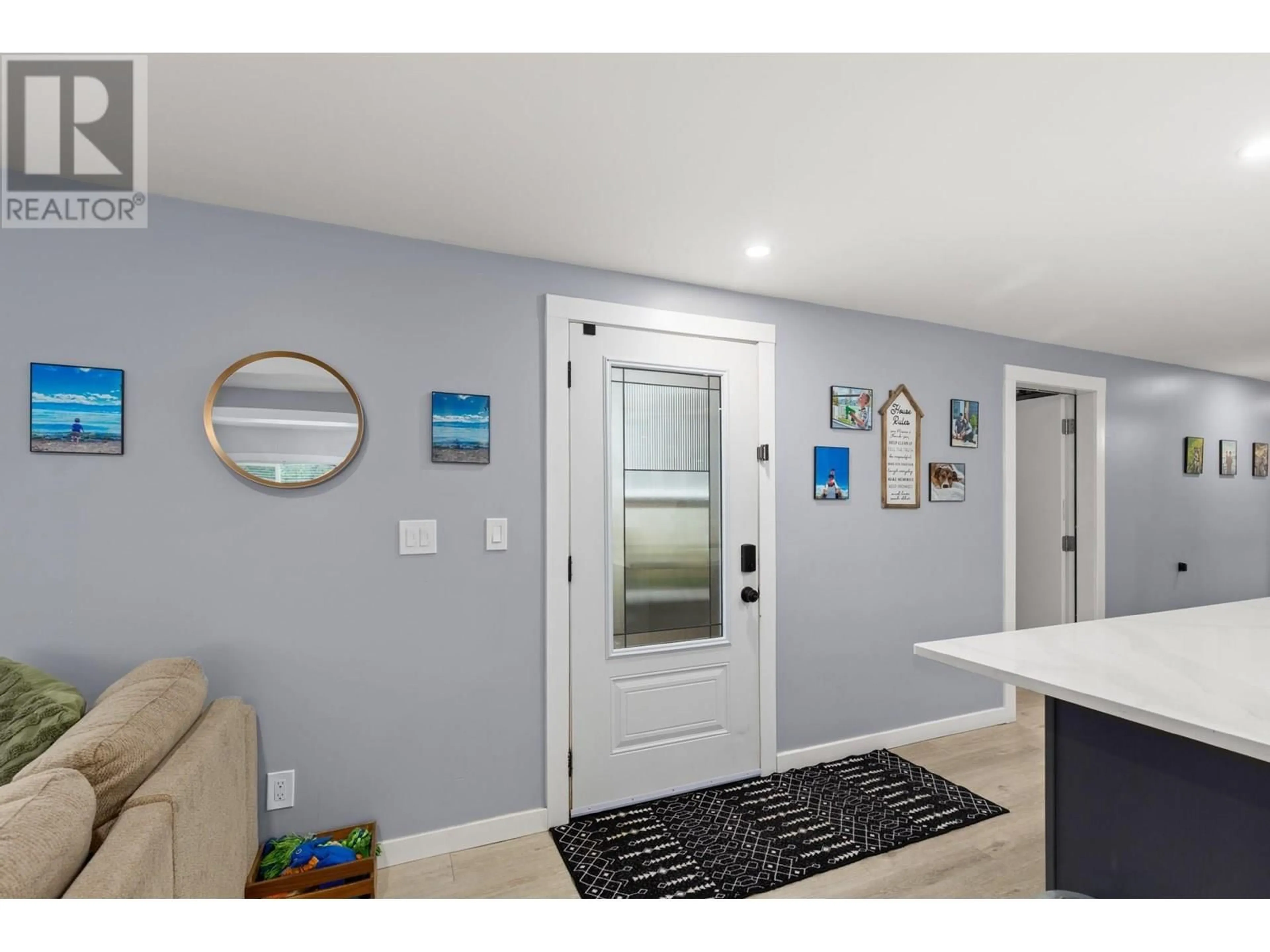 Indoor entryway for 102 - 1860 BOUCHERIE ROAD, Westbank British Columbia V4T2A3