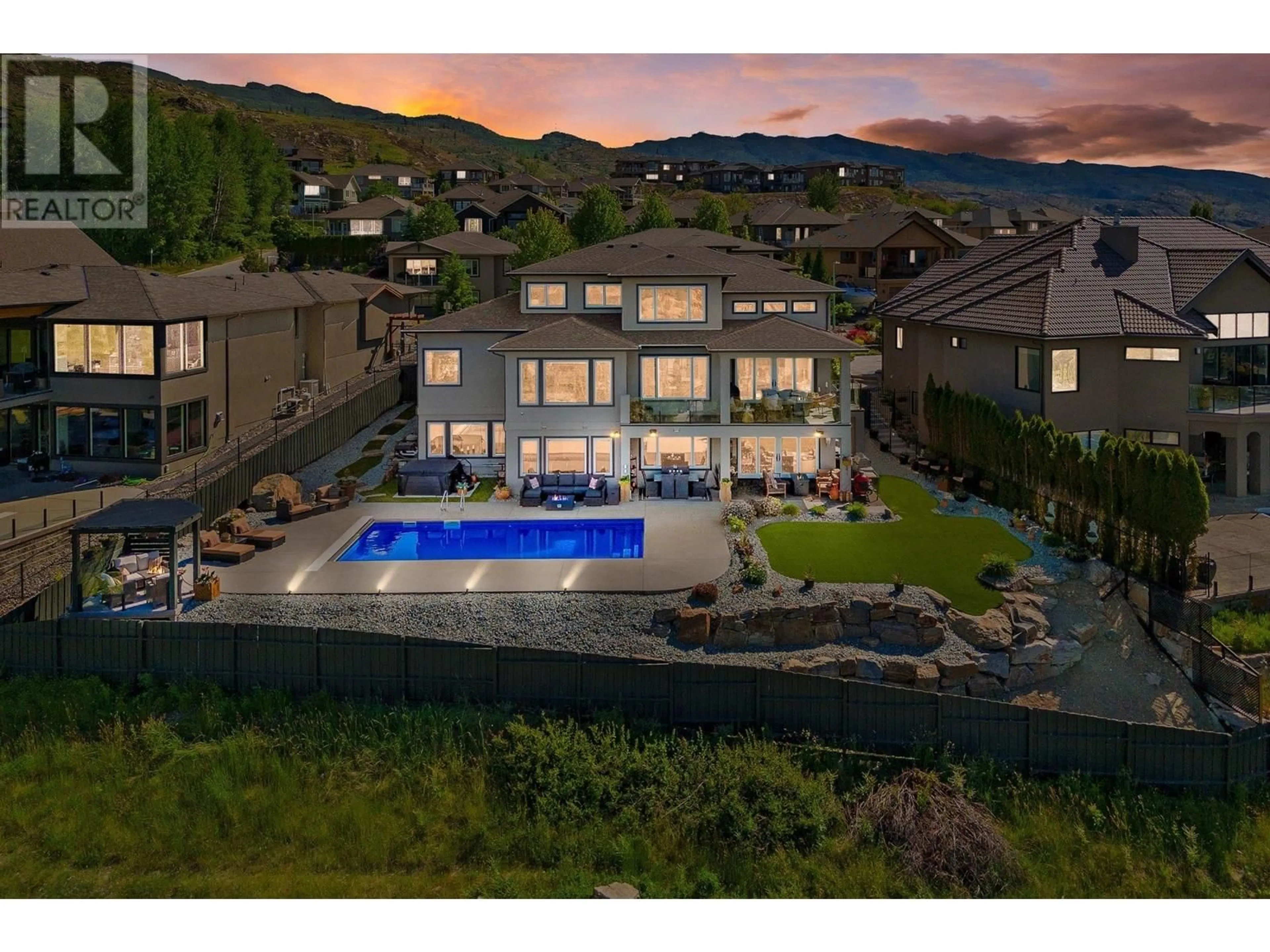 A pic from outside/outdoor area/front of a property/back of a property/a pic from drone, mountain view for 750 KUIPERS CRESCENT, Kelowna British Columbia V1W5H4