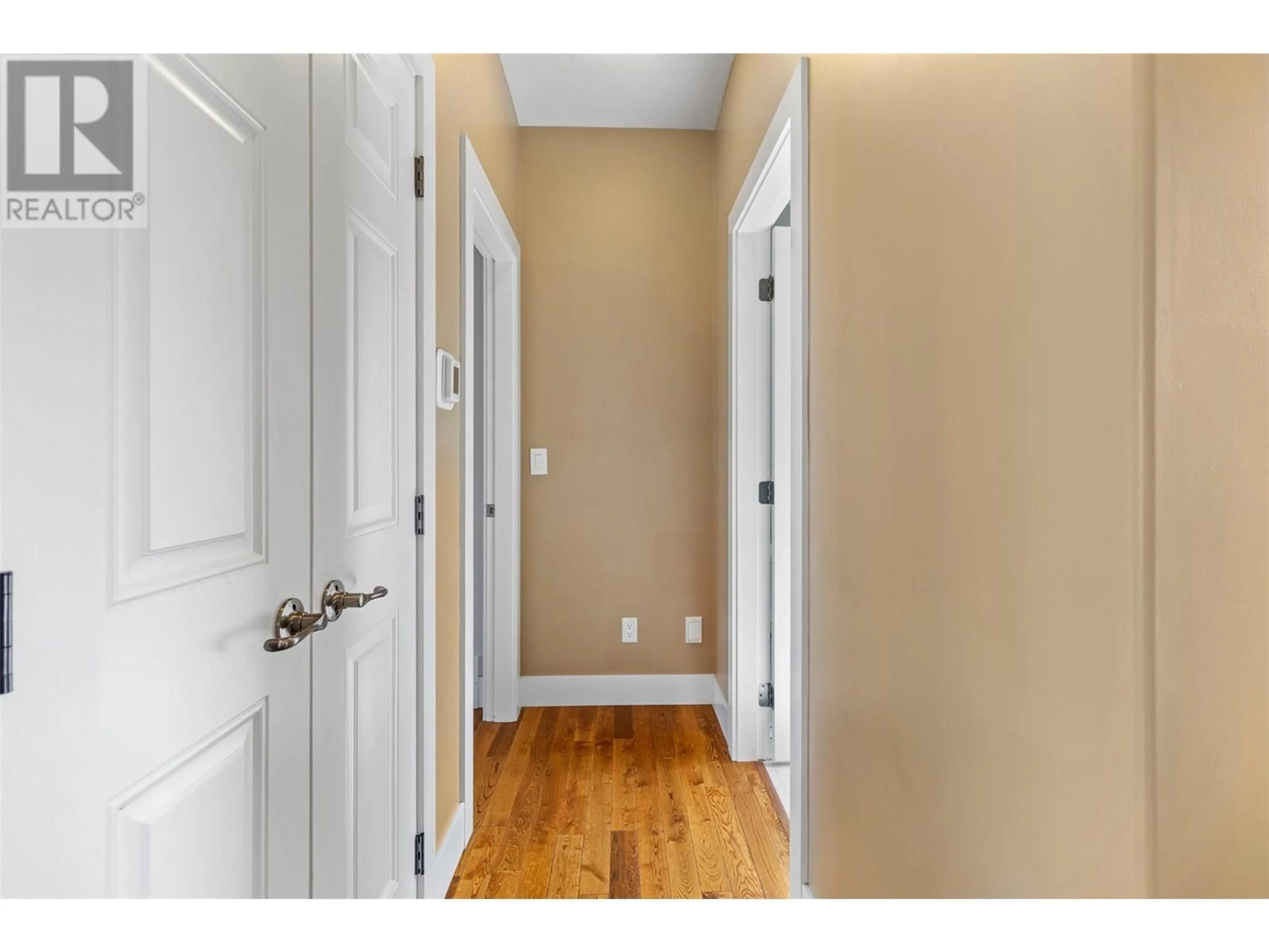Indoor entryway for 4721 UPLANDS DRIVE, Kamloops British Columbia V2C6S9