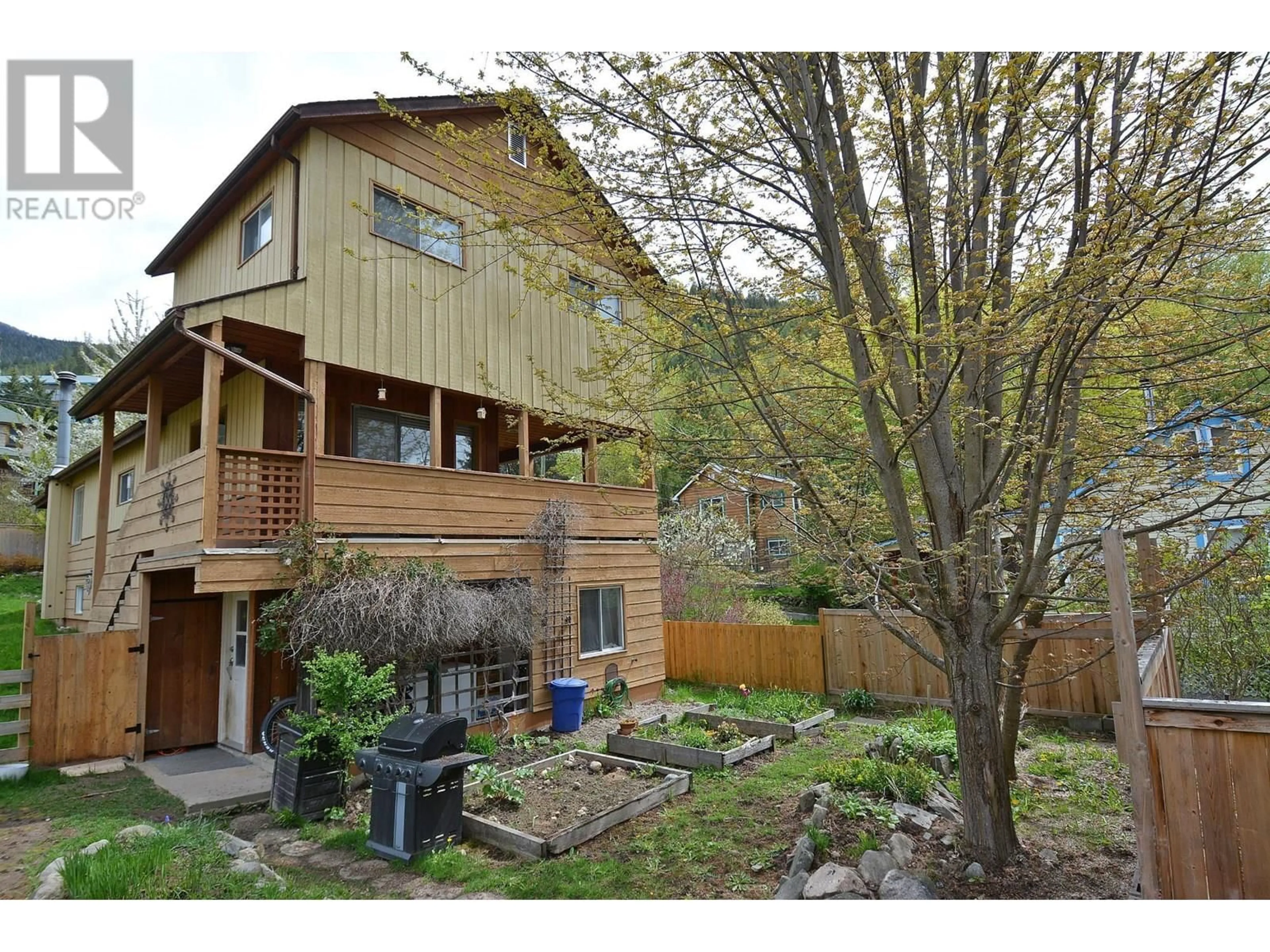 Unknown for 413 SIXTH STREET, Nelson British Columbia V1L2Y2