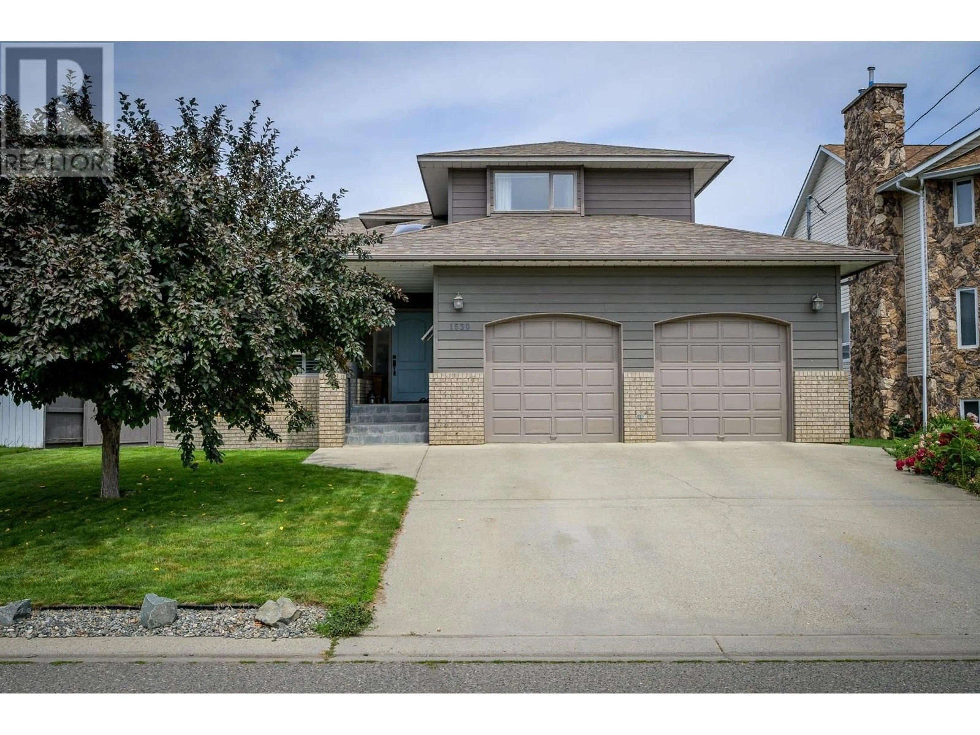 Home with brick exterior material, street for 1530 HARTFORD AVENUE, Kamloops British Columbia V2B8J1