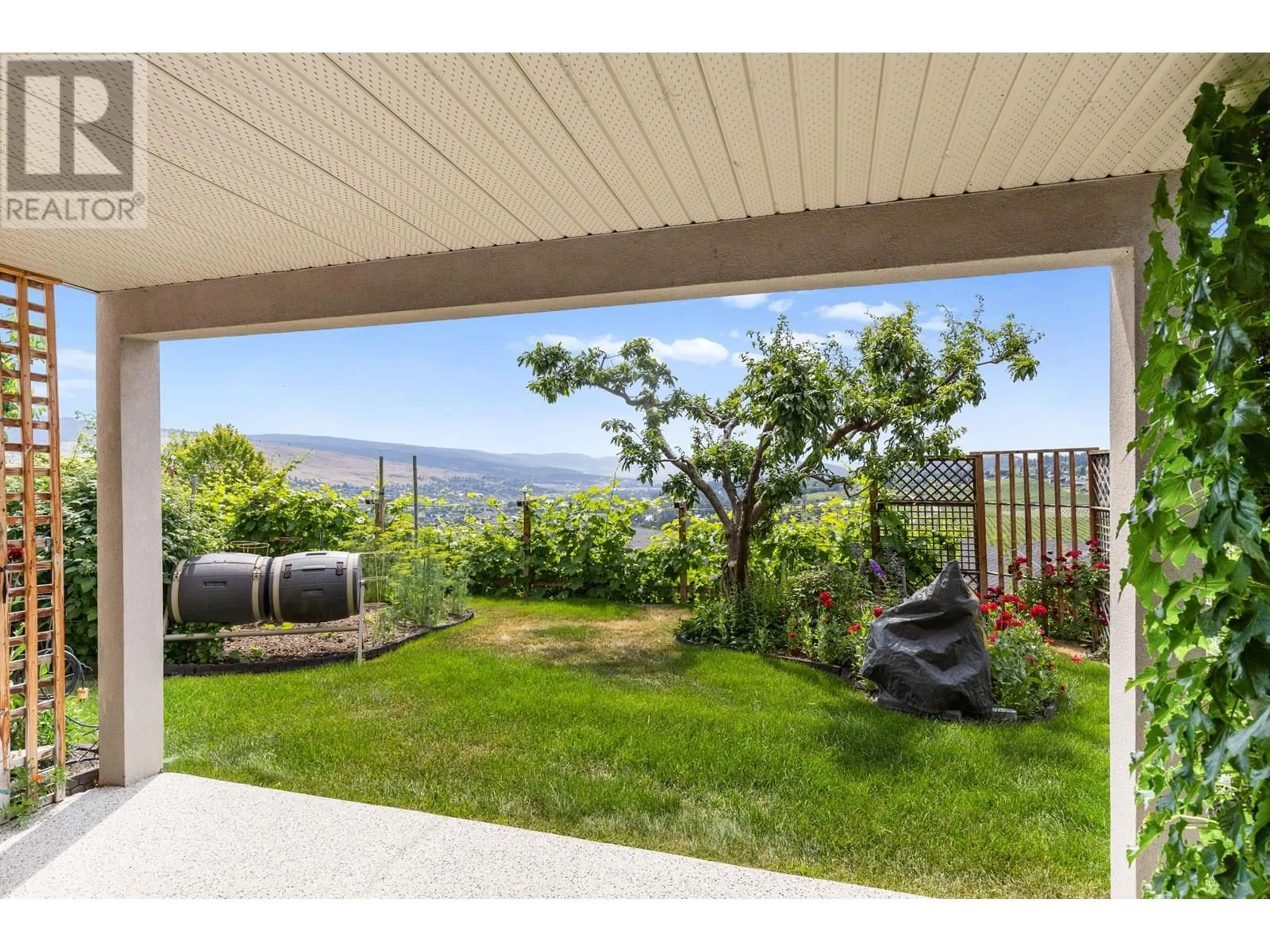 Patio, unknown for 2591 LAKE BREEZE COURT, Lake Country British Columbia V4V2M8