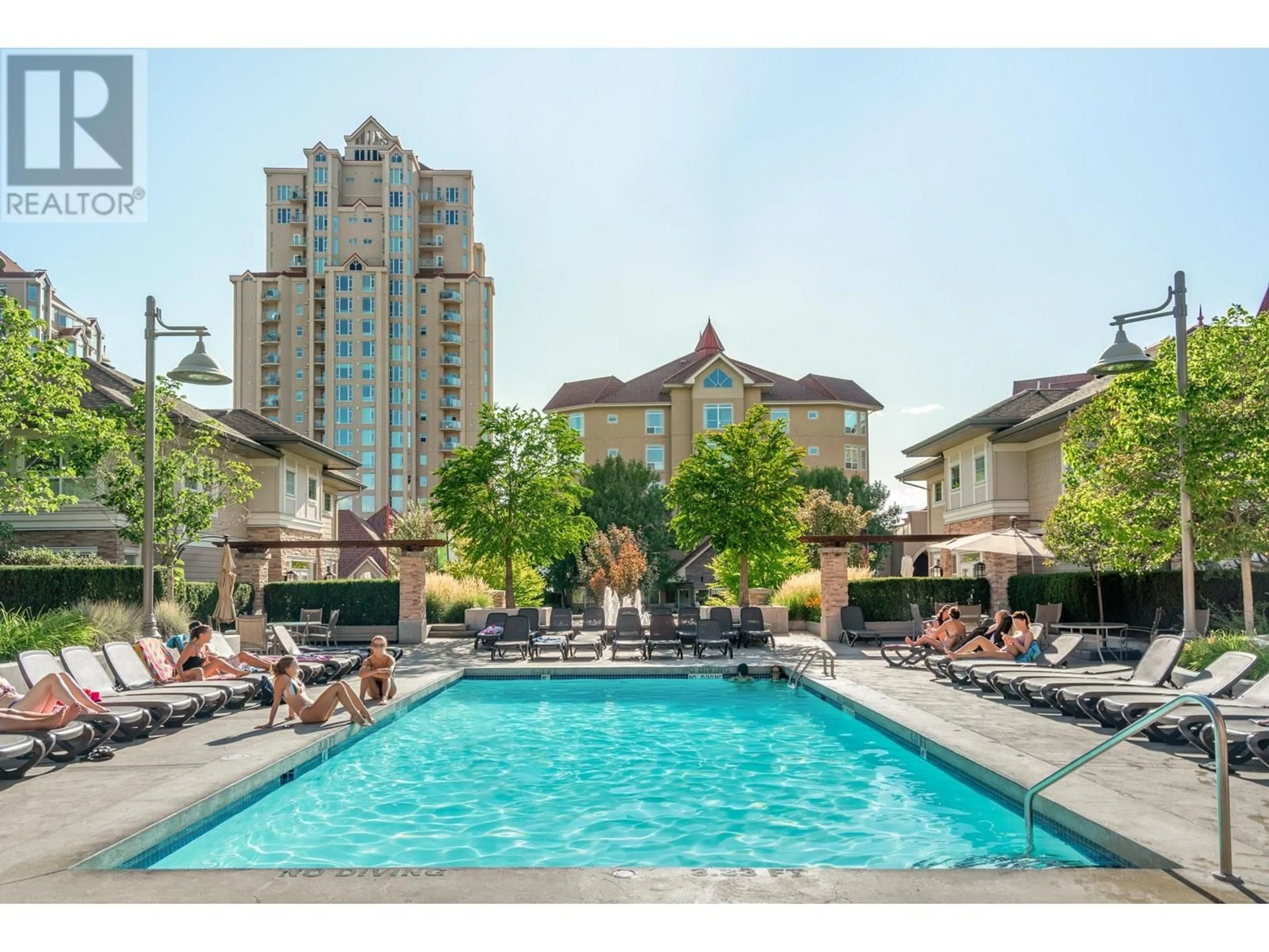 Pool for 312 - 1083 SUNSET DRIVE, Kelowna British Columbia V1Y9Z1