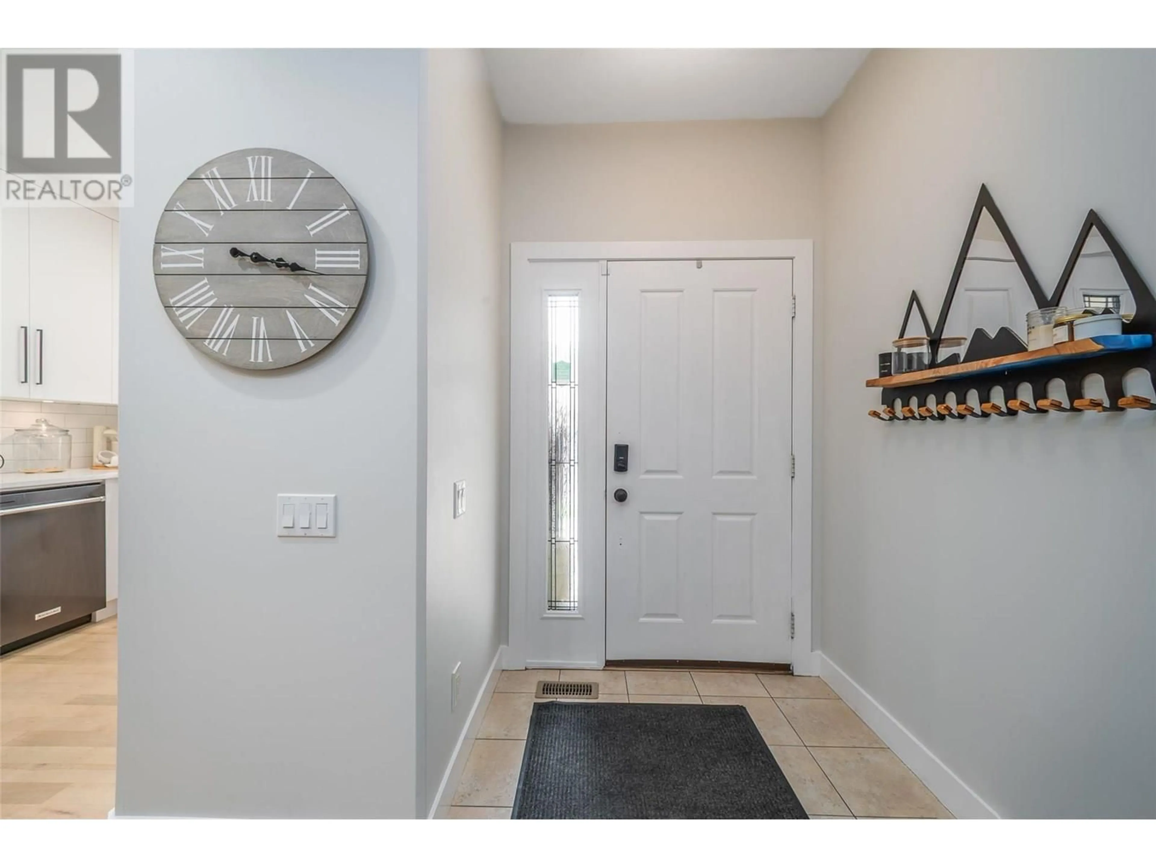 Indoor entryway for 106 - 690 LEQUIME ROAD, Kelowna British Columbia V1W5B8