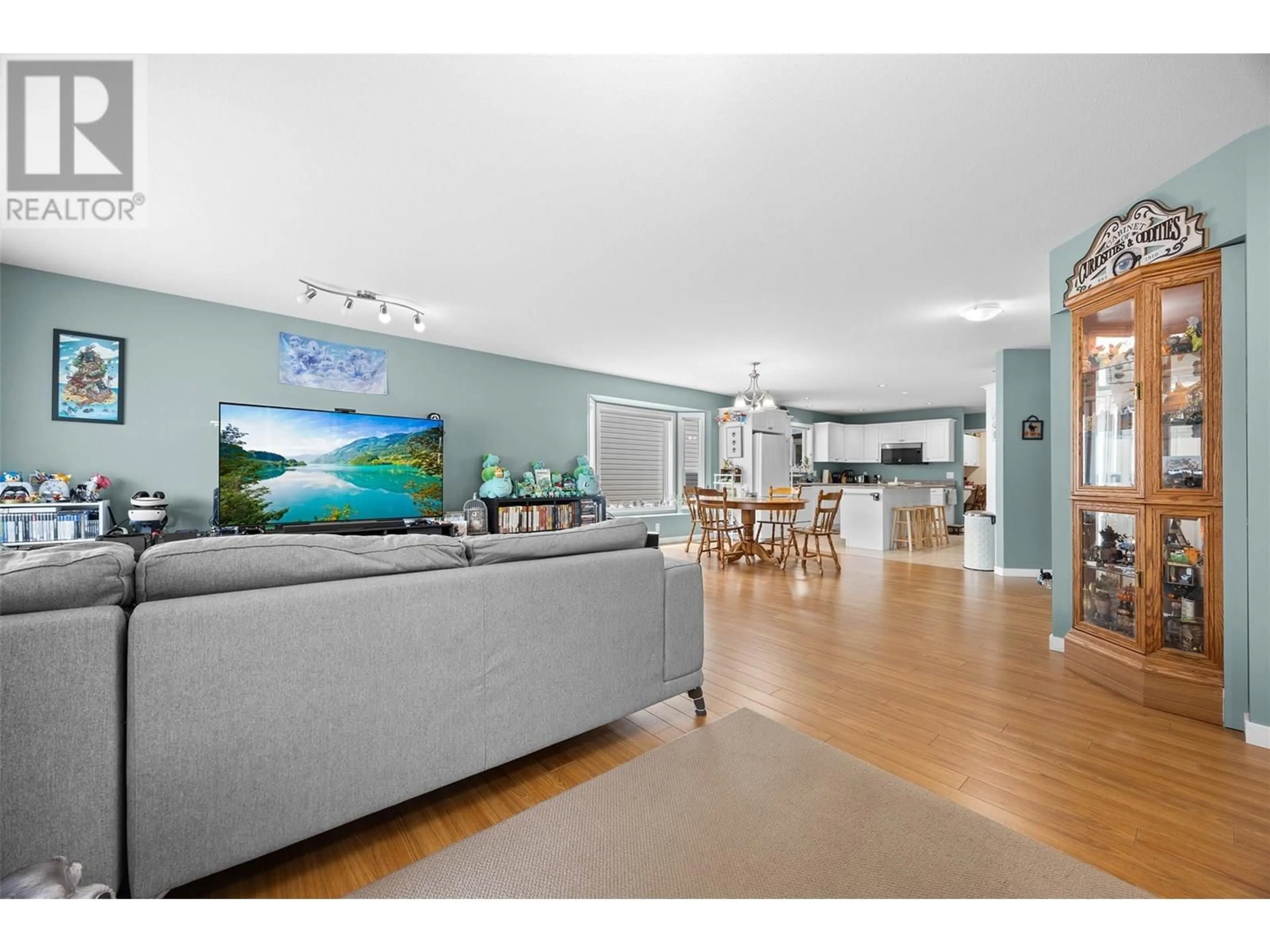 Unknown for 818 GALBRAITH PLACE, Kelowna British Columbia V1X8A2