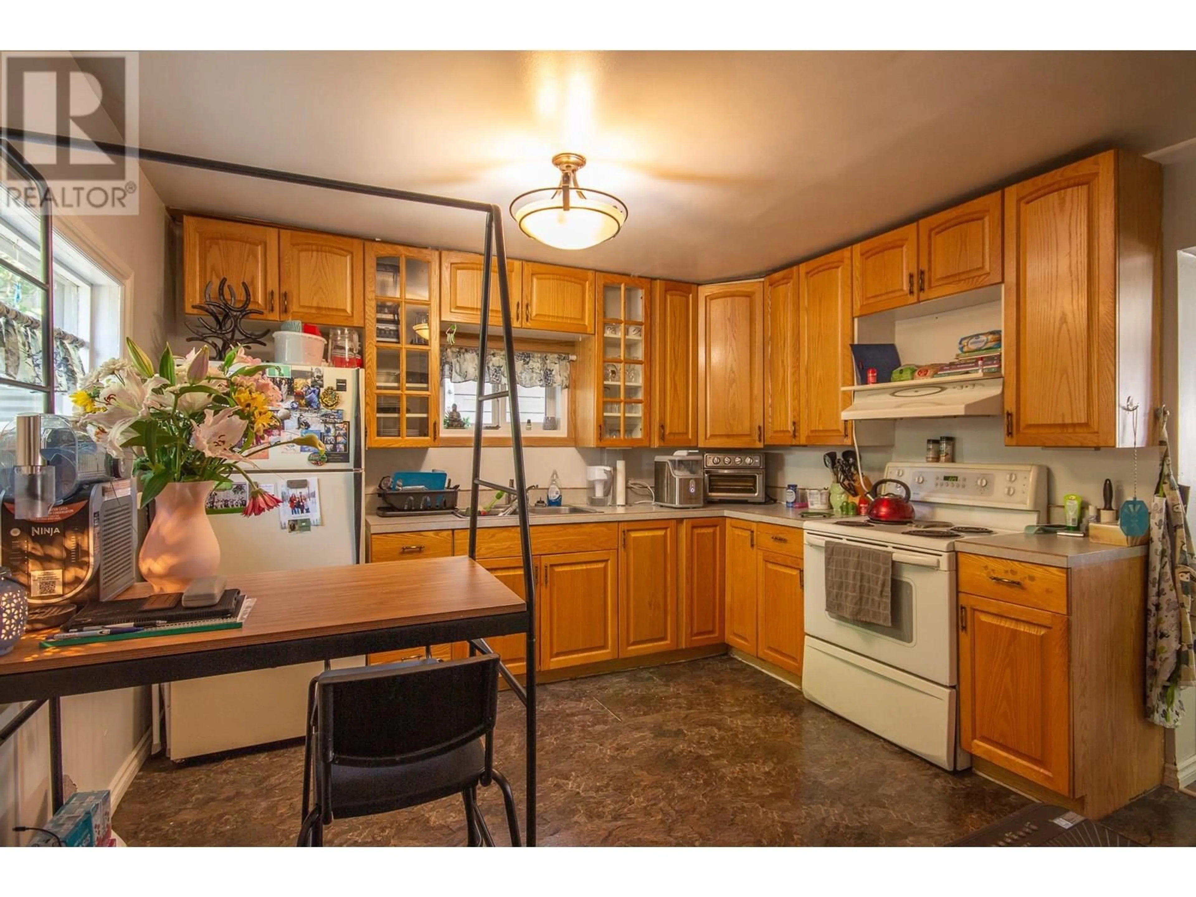 Standard kitchen, unknown for 1120 104 AVENUE, Dawson Creek British Columbia V1G2J2