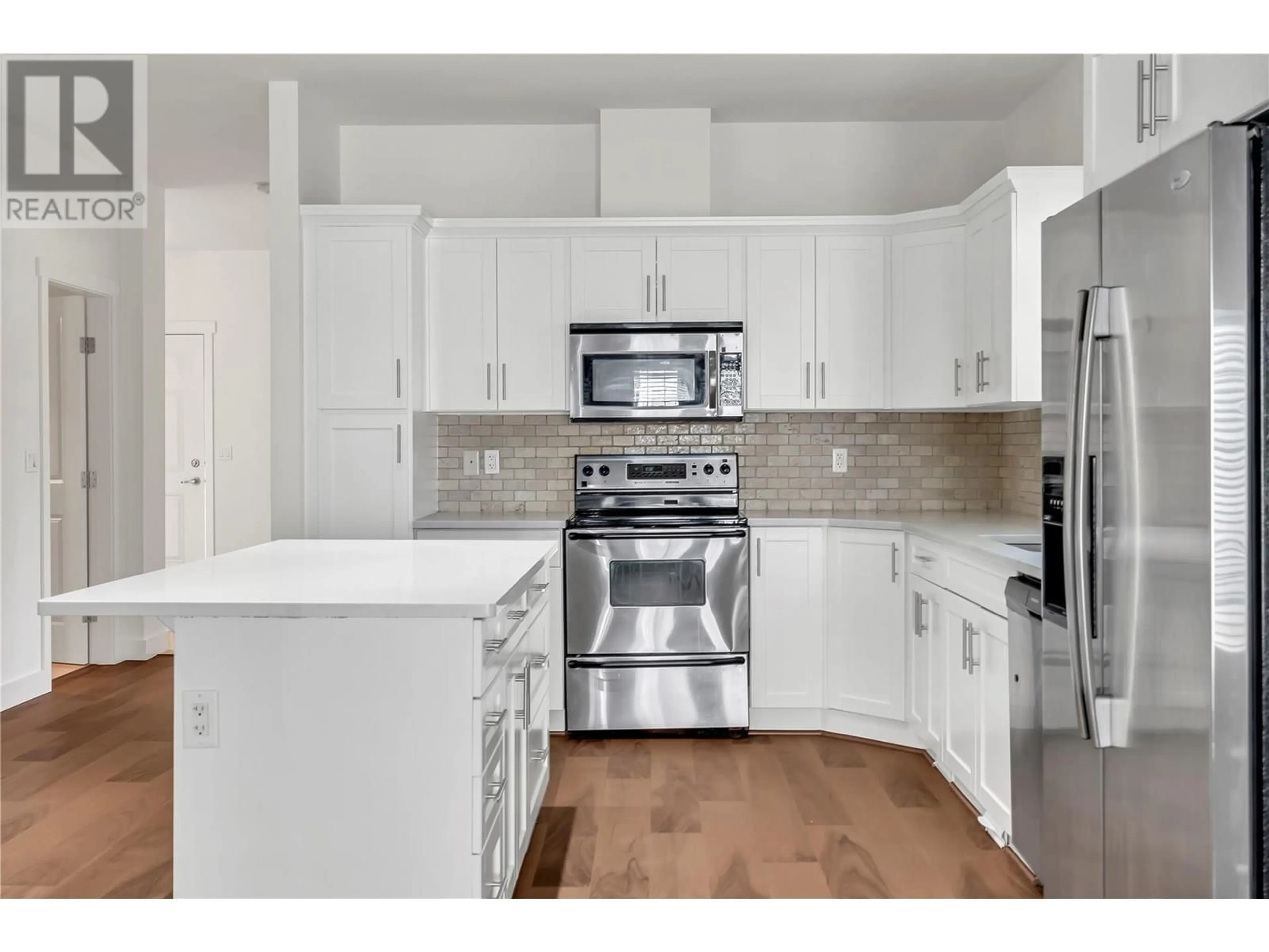 Open concept kitchen, ceramic/tile floor for 153 - 1675 PENTICTON AVENUE, Penticton British Columbia V2A2N3