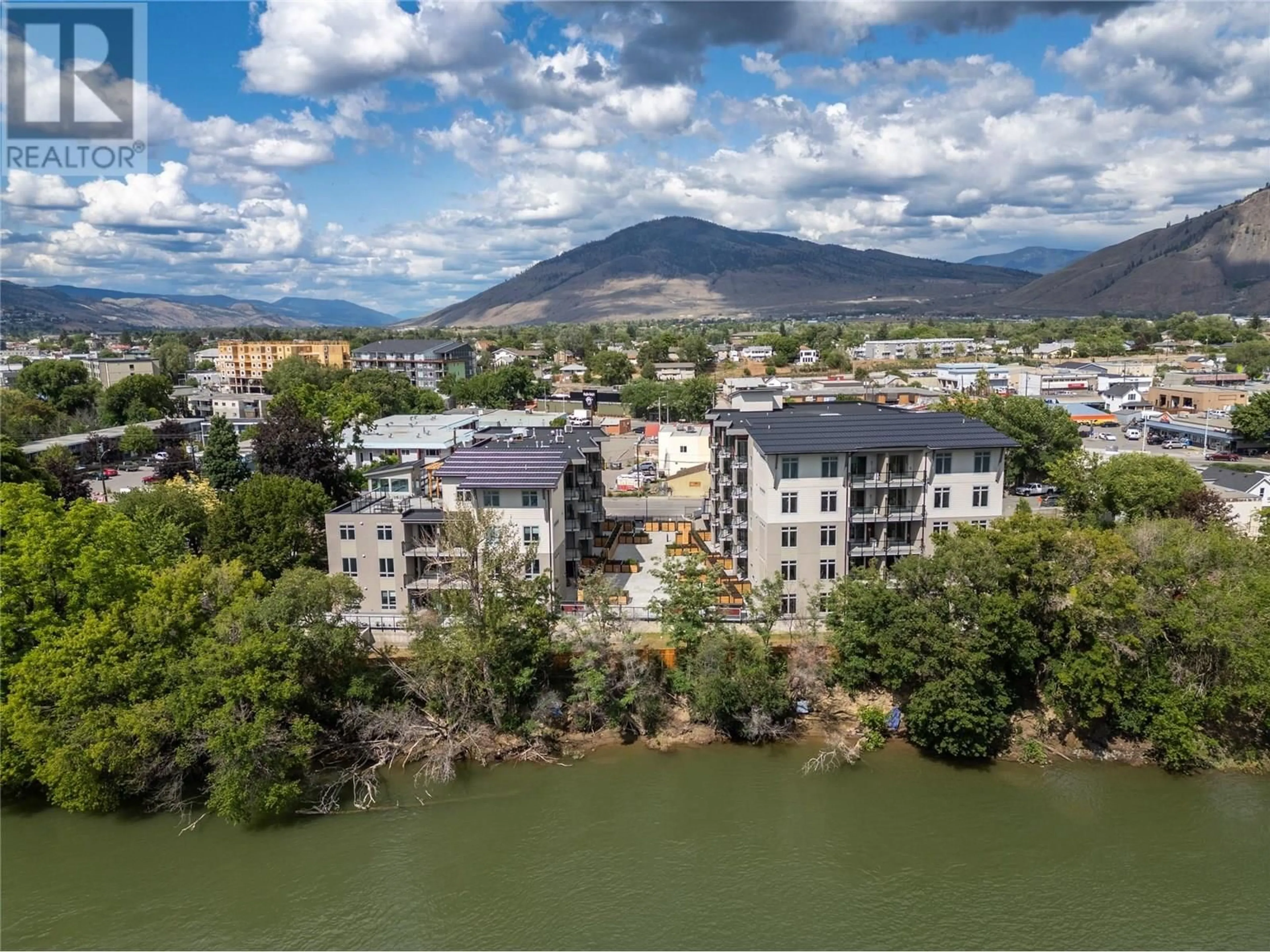 A pic from outside/outdoor area/front of a property/back of a property/a pic from drone, water/lake/river/ocean view for 308 - 207 ROYAL AVENUE, Kamloops British Columbia V2B8J7