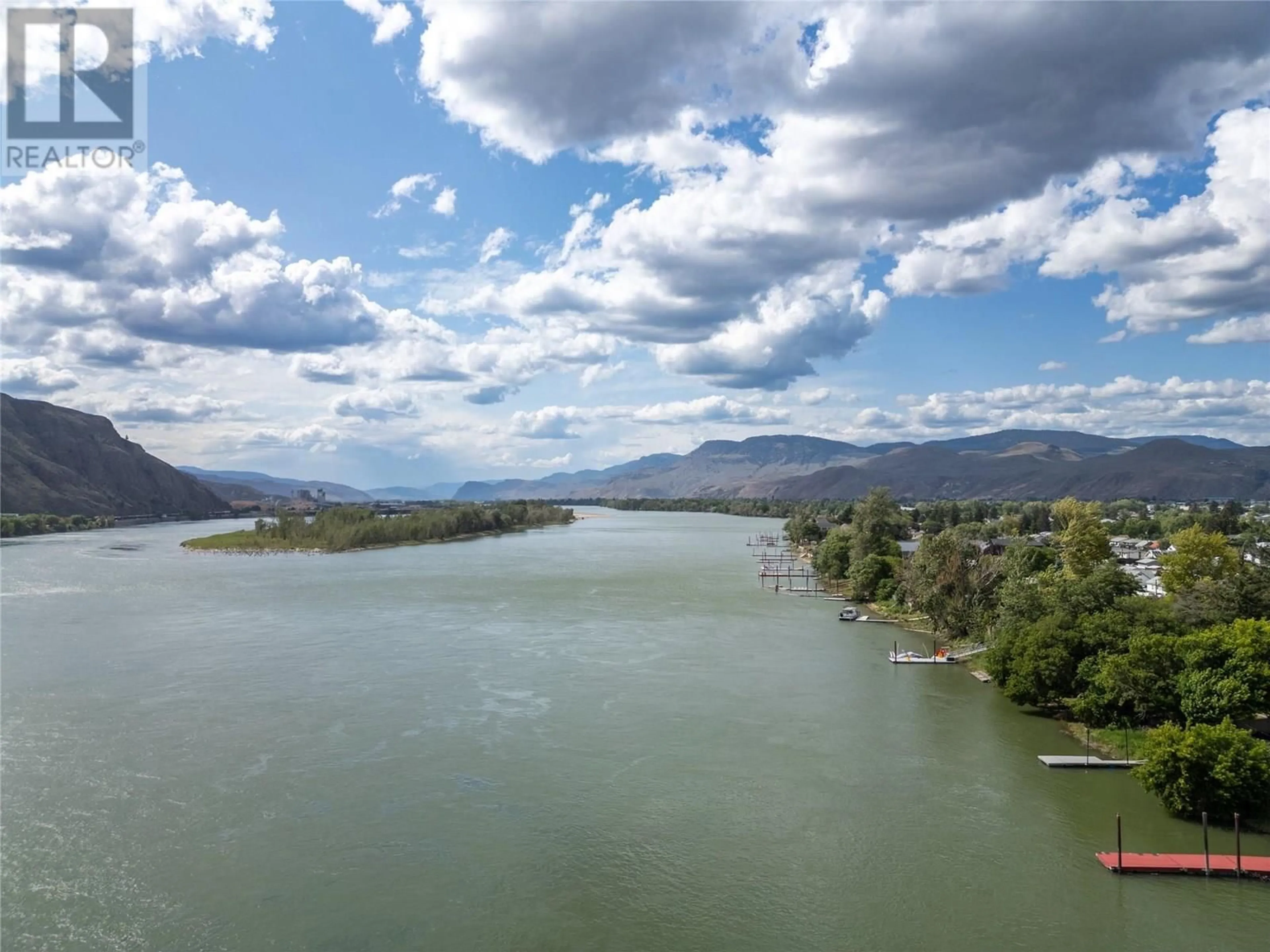 A pic from outside/outdoor area/front of a property/back of a property/a pic from drone, water/lake/river/ocean view for 308 - 207 ROYAL AVENUE, Kamloops British Columbia V2B8J7