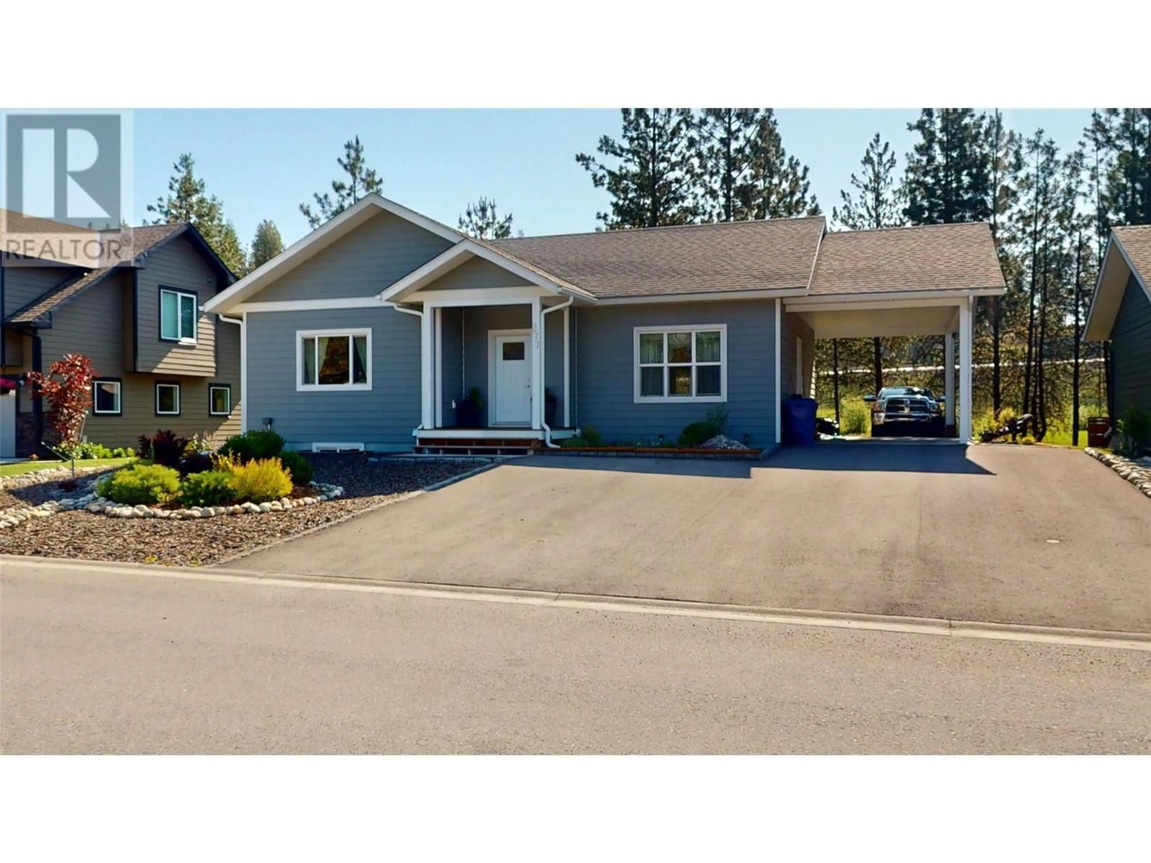 Home with vinyl exterior material, street for 277 SHADOW MOUNTAIN BOULEVARD, Cranbrook British Columbia V1C0C6