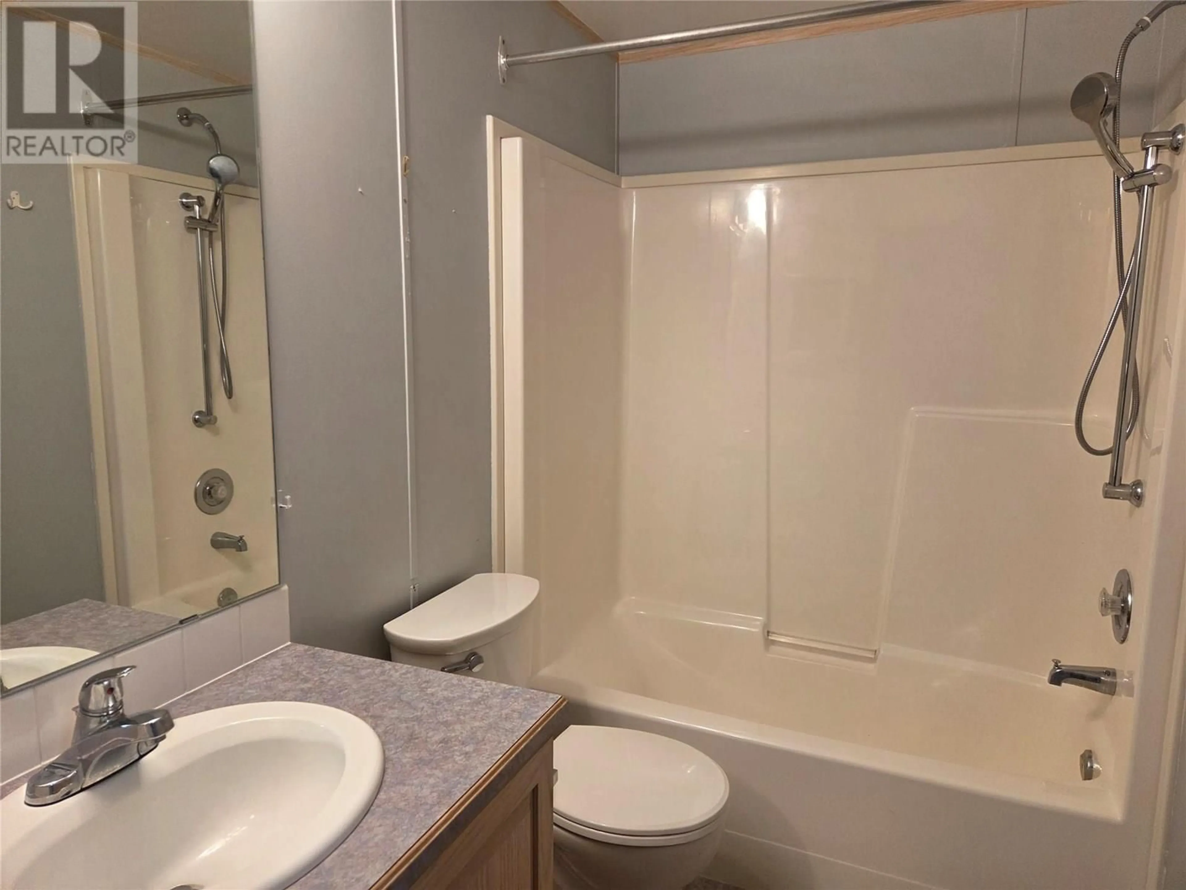 Standard bathroom, floor is not visible for 12 - 622 KEREMEOS BYPASS ROAD, Keremeos British Columbia V0X1N1