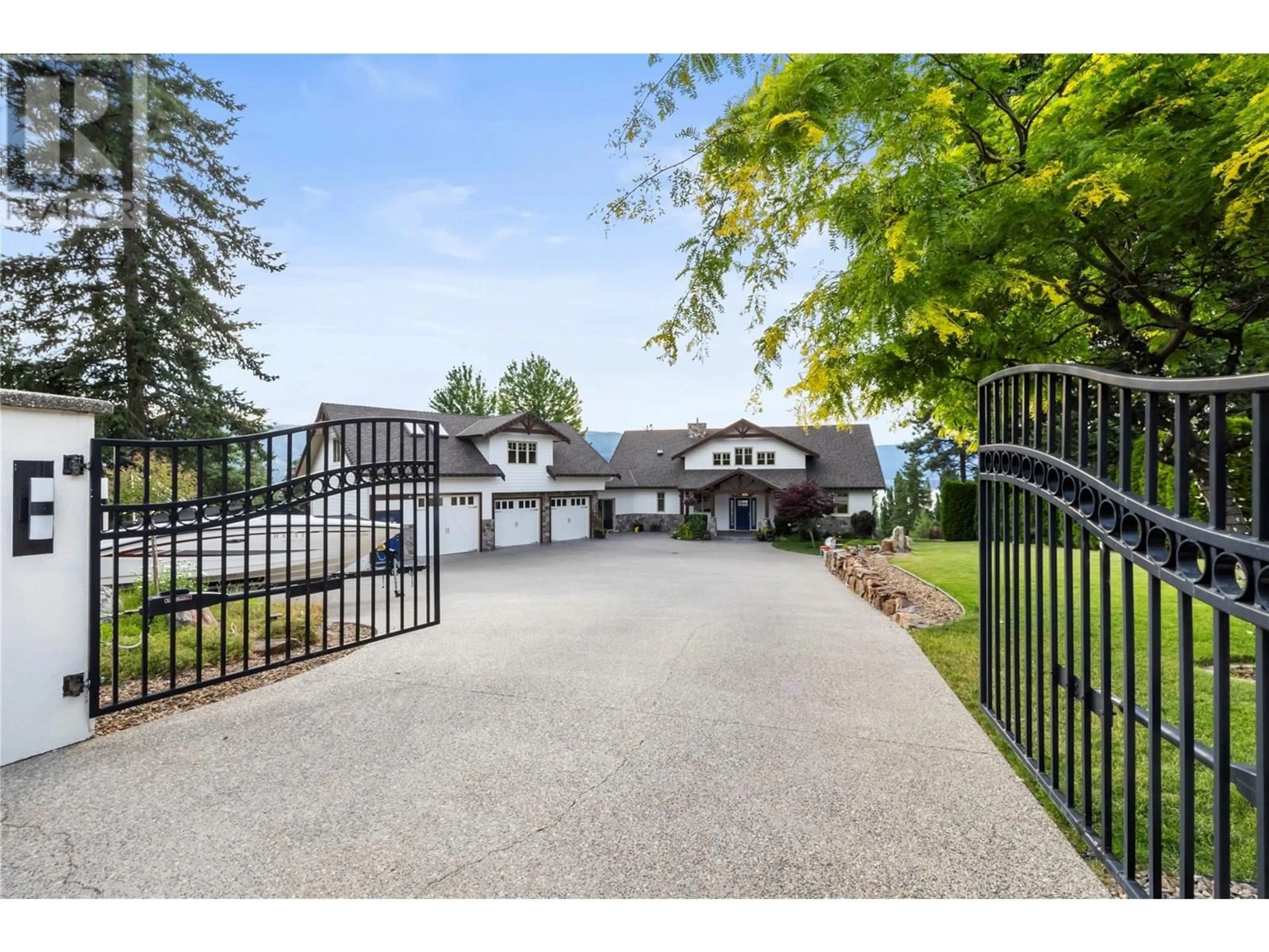 A pic from outside/outdoor area/front of a property/back of a property/a pic from drone, unknown for 1948 DAVIDSON ROAD, Lake Country British Columbia V4V1J8