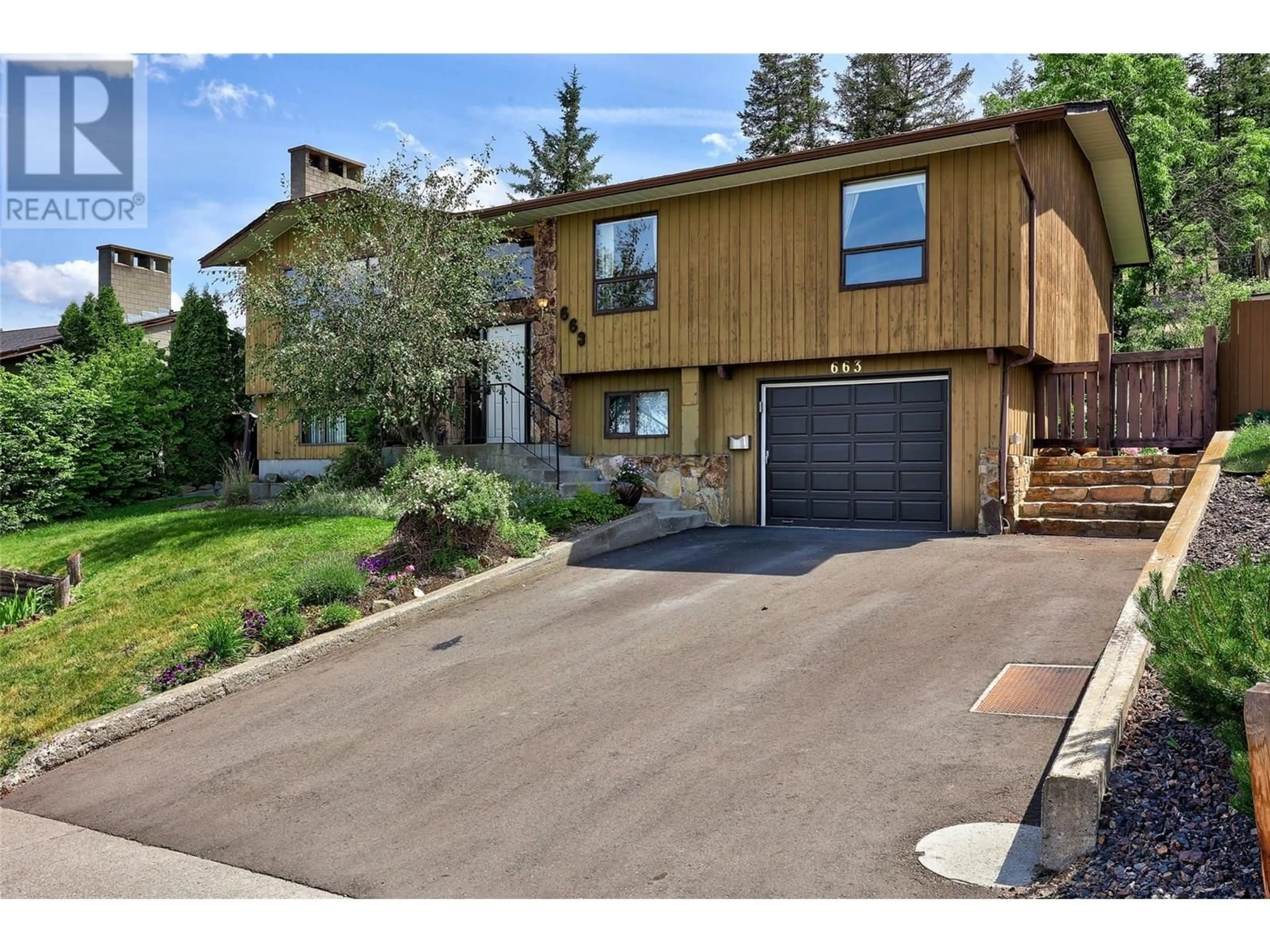 Unknown for 633 FLEMING DRIVE, Kamloops British Columbia V1S1A2