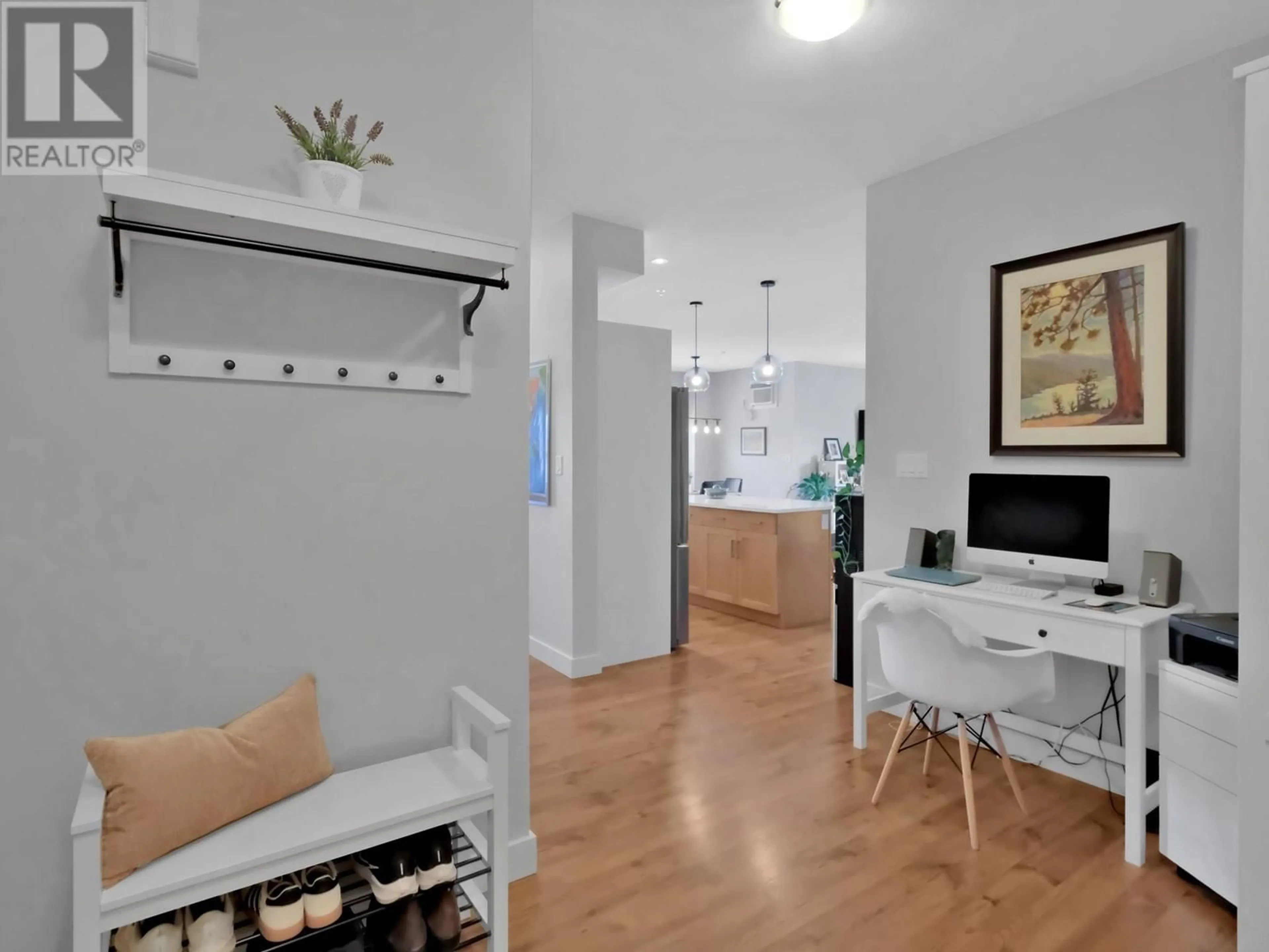 Indoor entryway for 312 - 13677 ROSEDALE AVENUE, Summerland British Columbia V0H1Z5