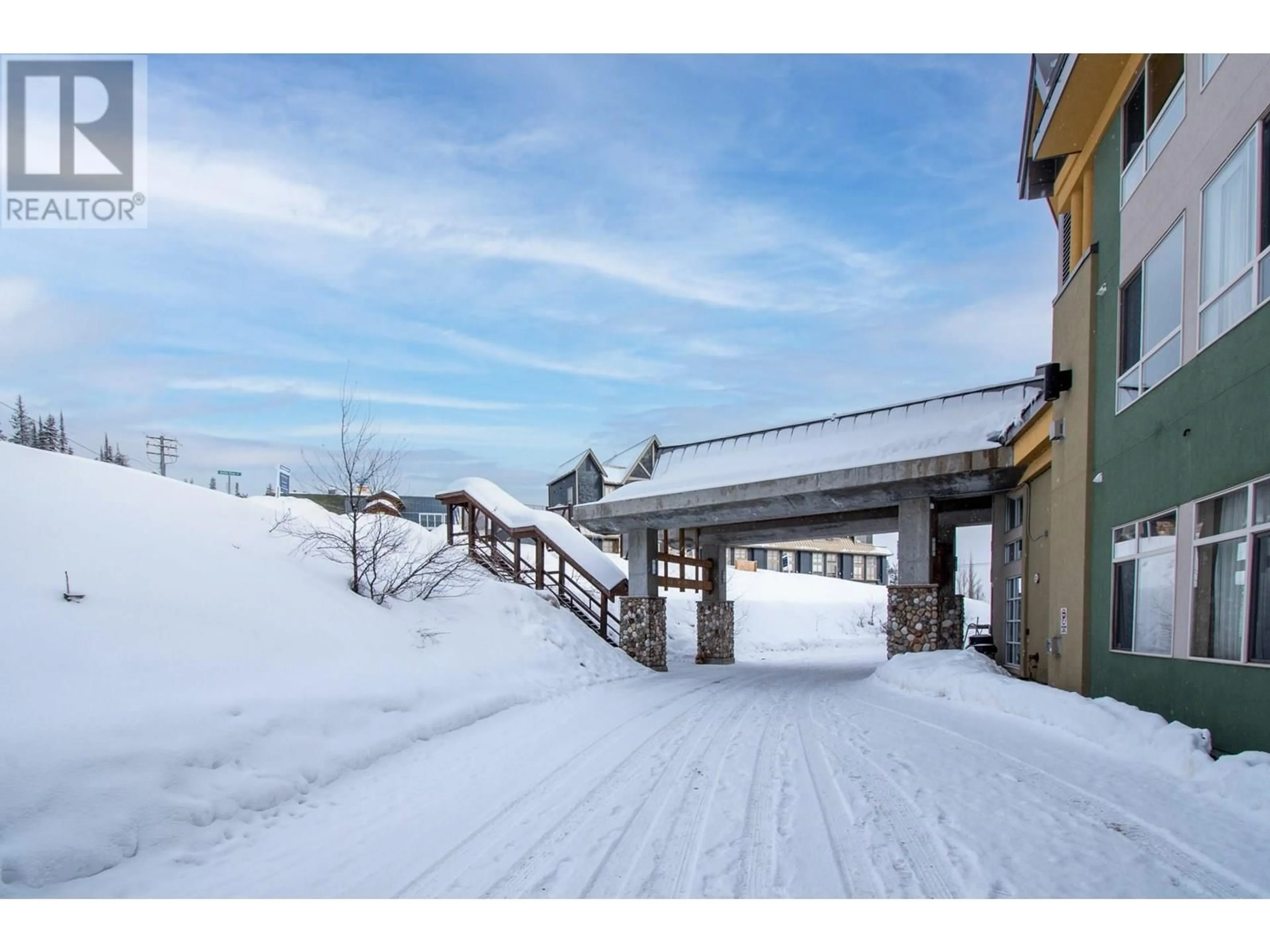 Indoor foyer for 227 - 5340 BIG WHITE ROAD, Big White British Columbia V1P1P3