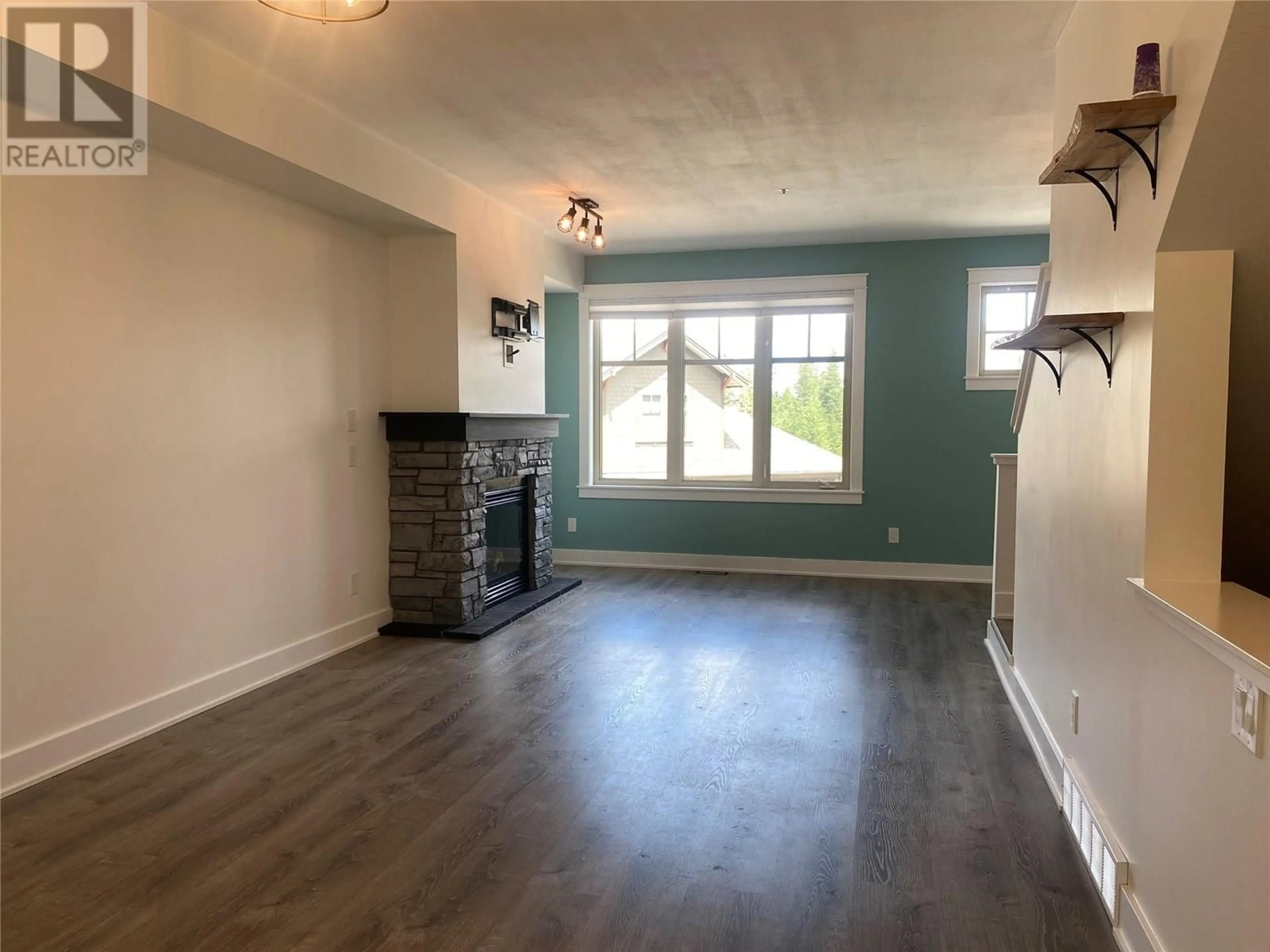 A pic of a room for 37 - 333 LONGSPOON DRIVE, Vernon British Columbia V1H2L1