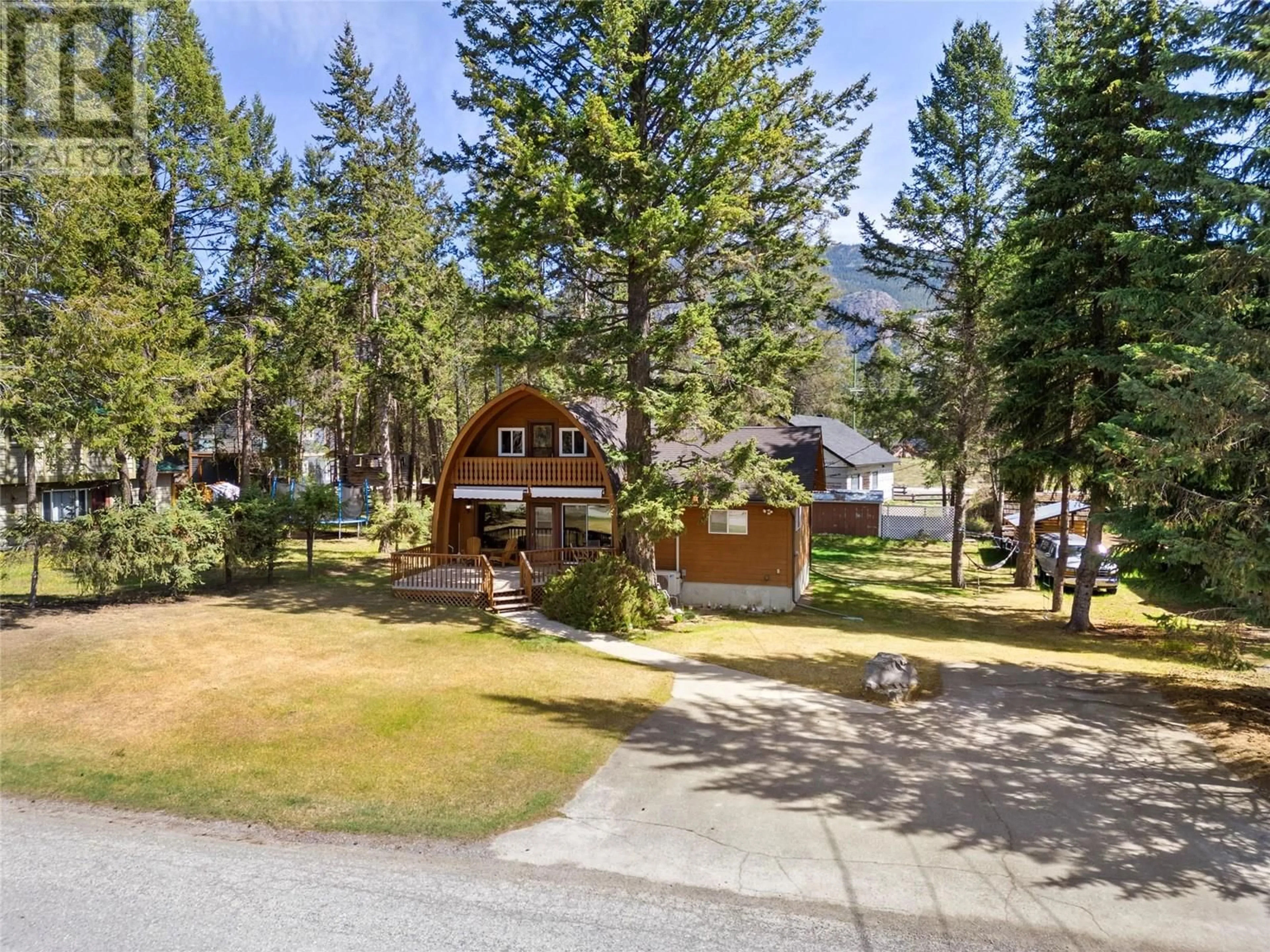A pic from outside/outdoor area/front of a property/back of a property/a pic from drone, unknown for 1172 HILLTOP ROAD, Windermere British Columbia V0B1L2