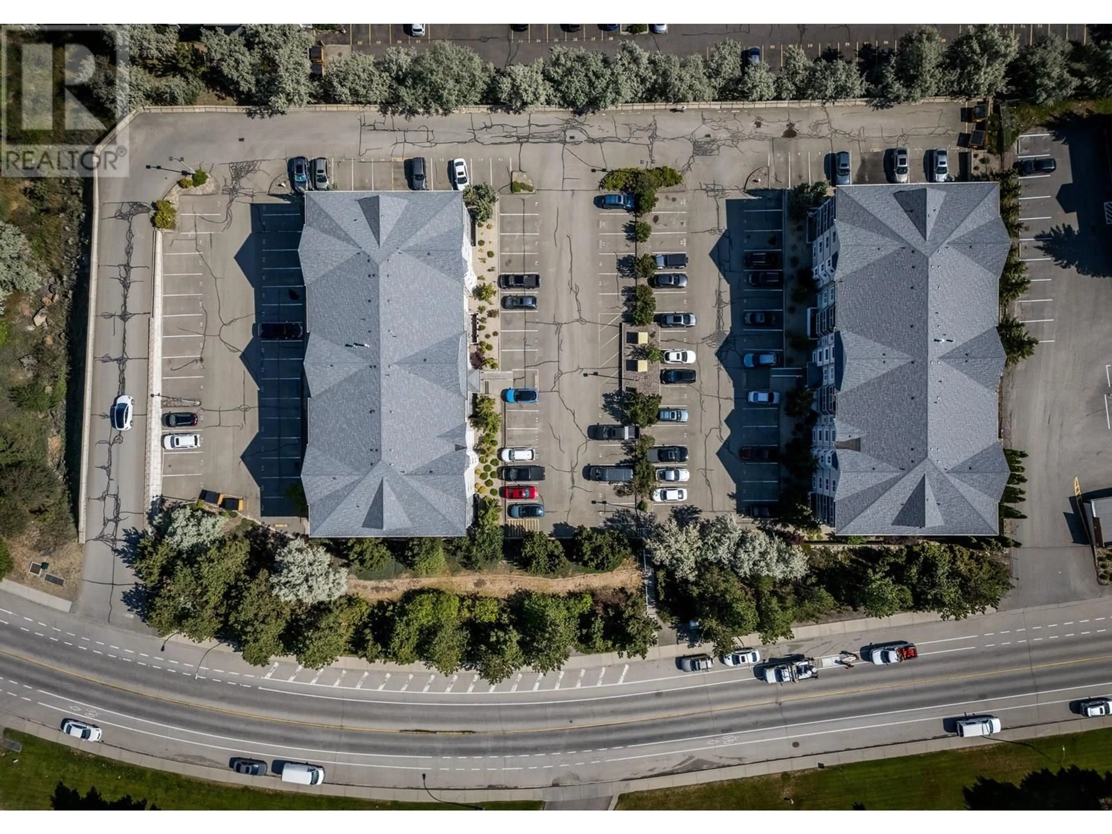 A pic from outside/outdoor area/front of a property/back of a property/a pic from drone, street for 104 - 1160 HUGH ALLAN DRIVE, Kamloops British Columbia V1S1T5
