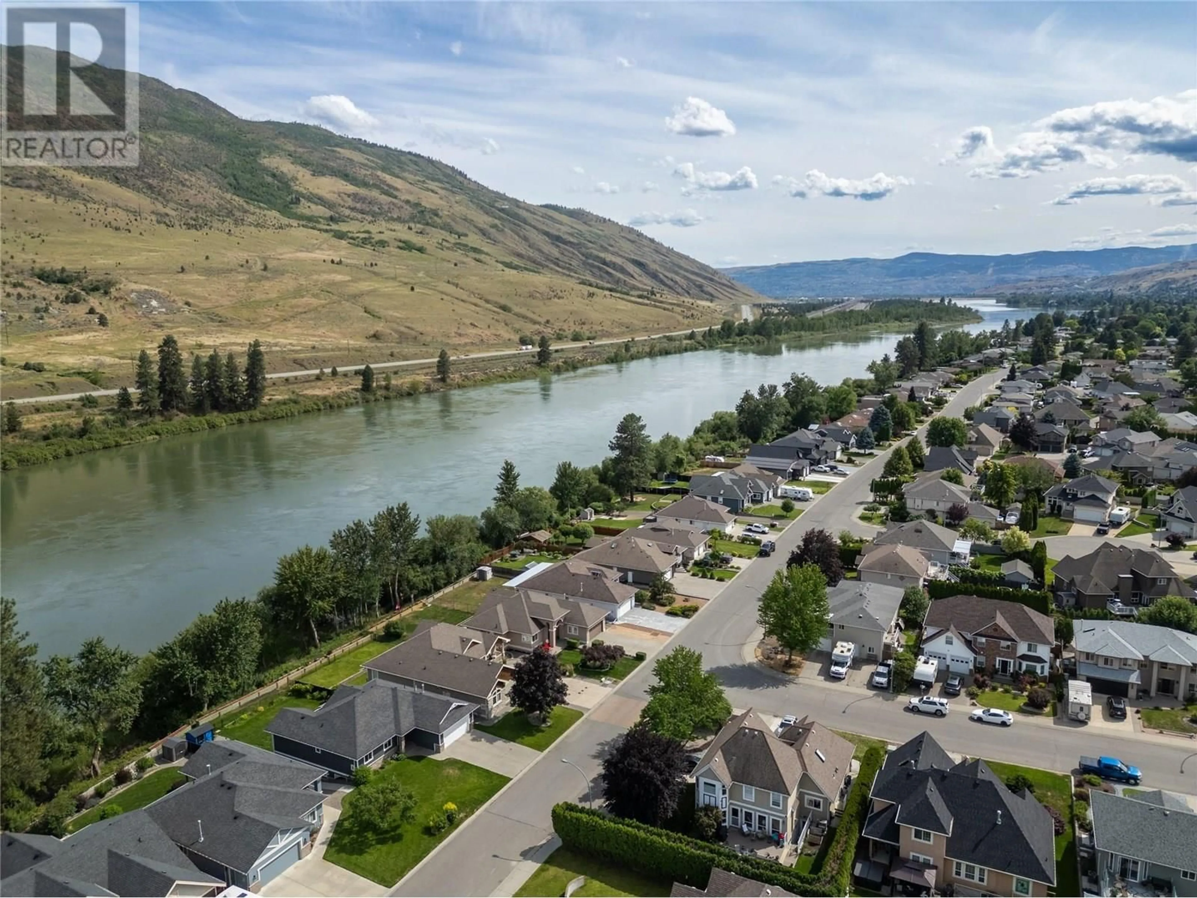 A pic from outside/outdoor area/front of a property/back of a property/a pic from drone, water/lake/river/ocean view for 3727 OVERLANDER DRIVE, Kamloops British Columbia V2B8M4