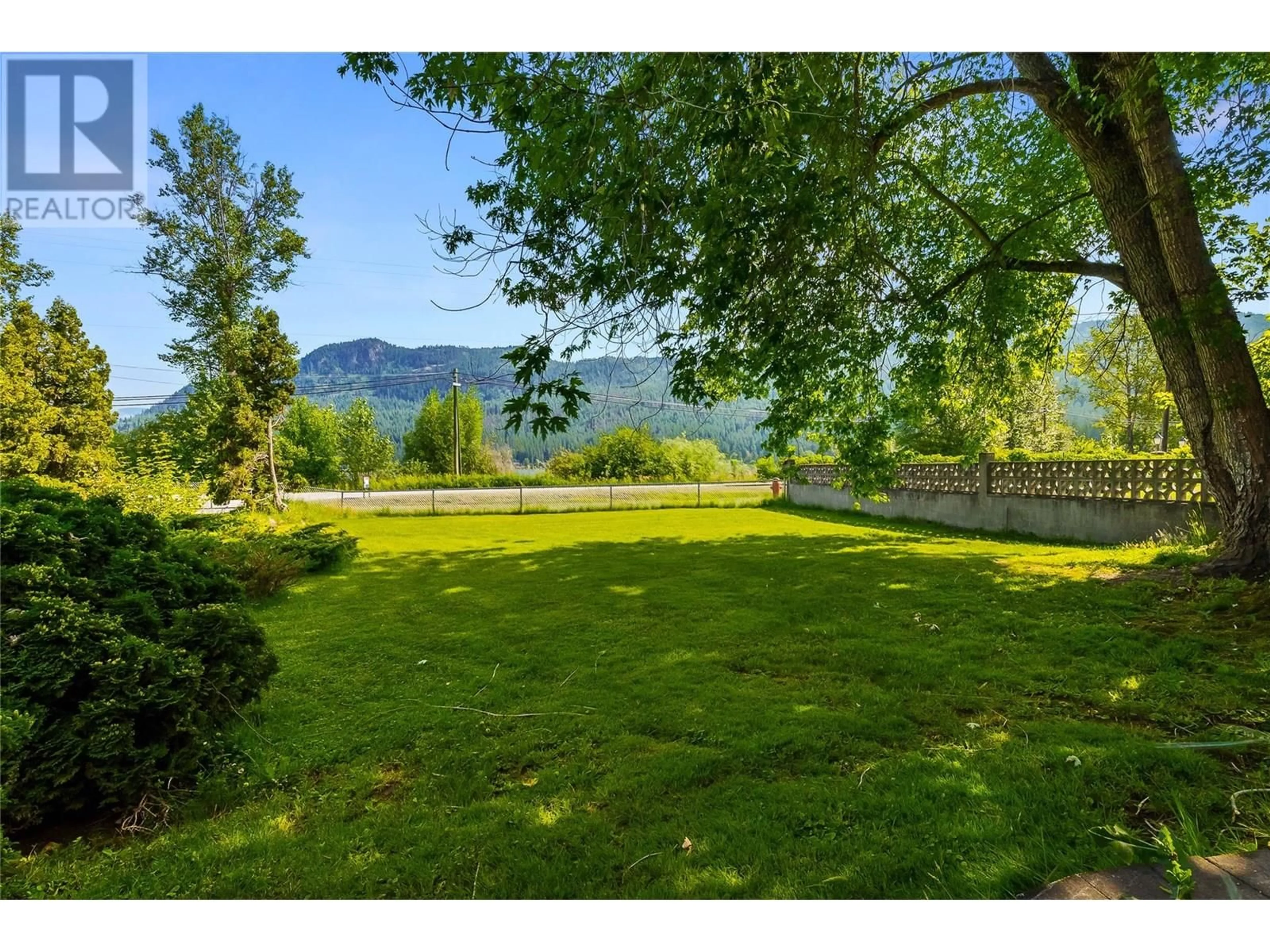A pic from outside/outdoor area/front of a property/back of a property/a pic from drone, water/lake/river/ocean view for 2602 BLIND BAY ROAD, Blind Bay British Columbia V0E1H1