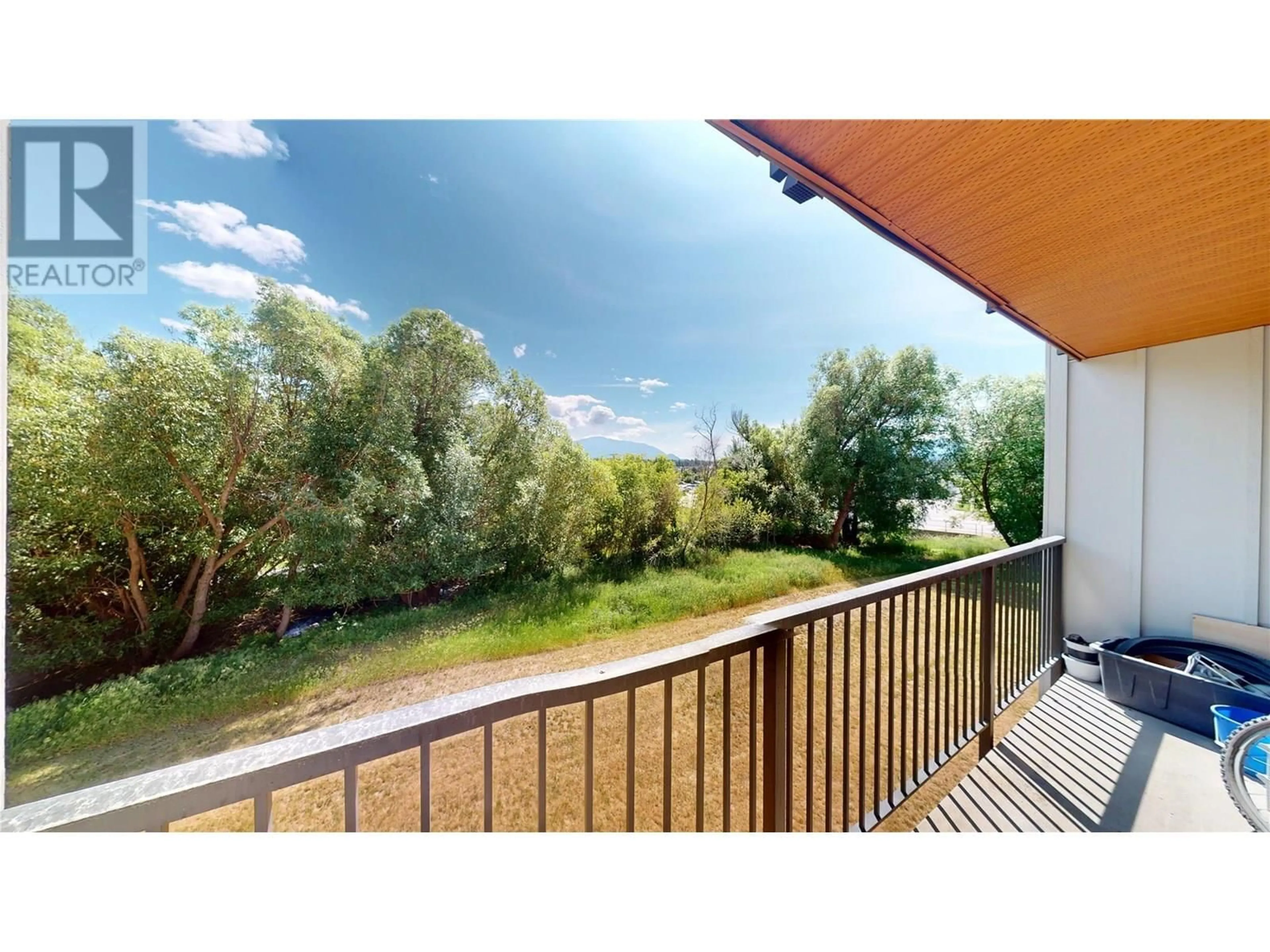 Balcony in the apartment, water/lake/river/ocean view for 303 - 606 18TH AVENUE NORTH, Cranbrook British Columbia V1C5M1