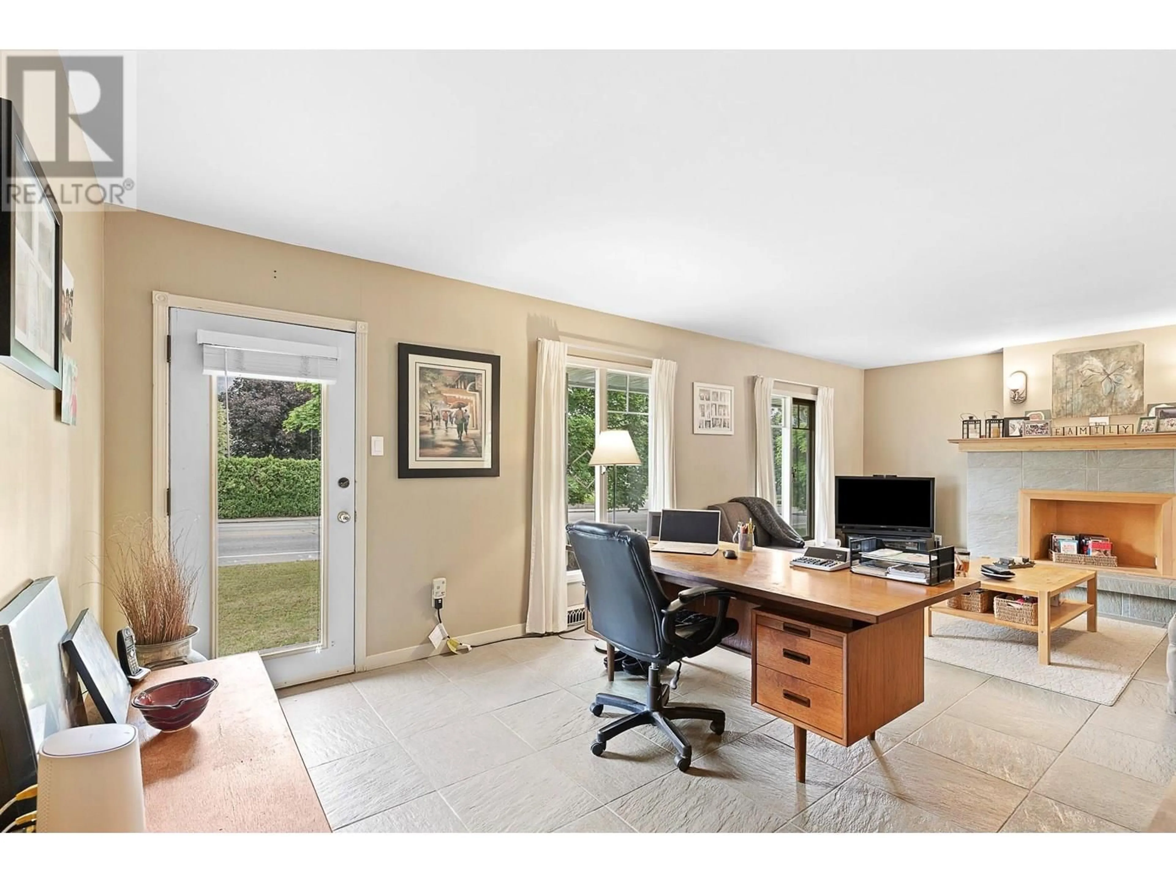 A pic of a room for 2602 15 STREET, Vernon British Columbia V1T3V6
