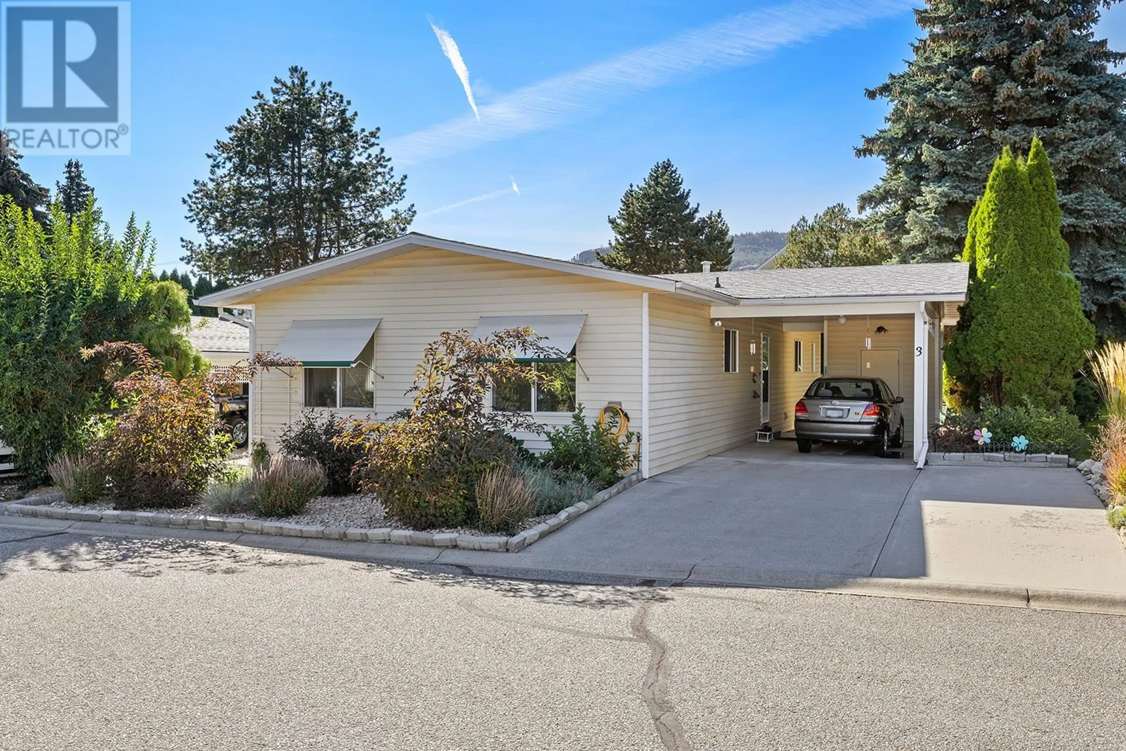 Home with vinyl exterior material, street for 3 - 17017 SNOW AVENUE, Summerland British Columbia V0H1Z6