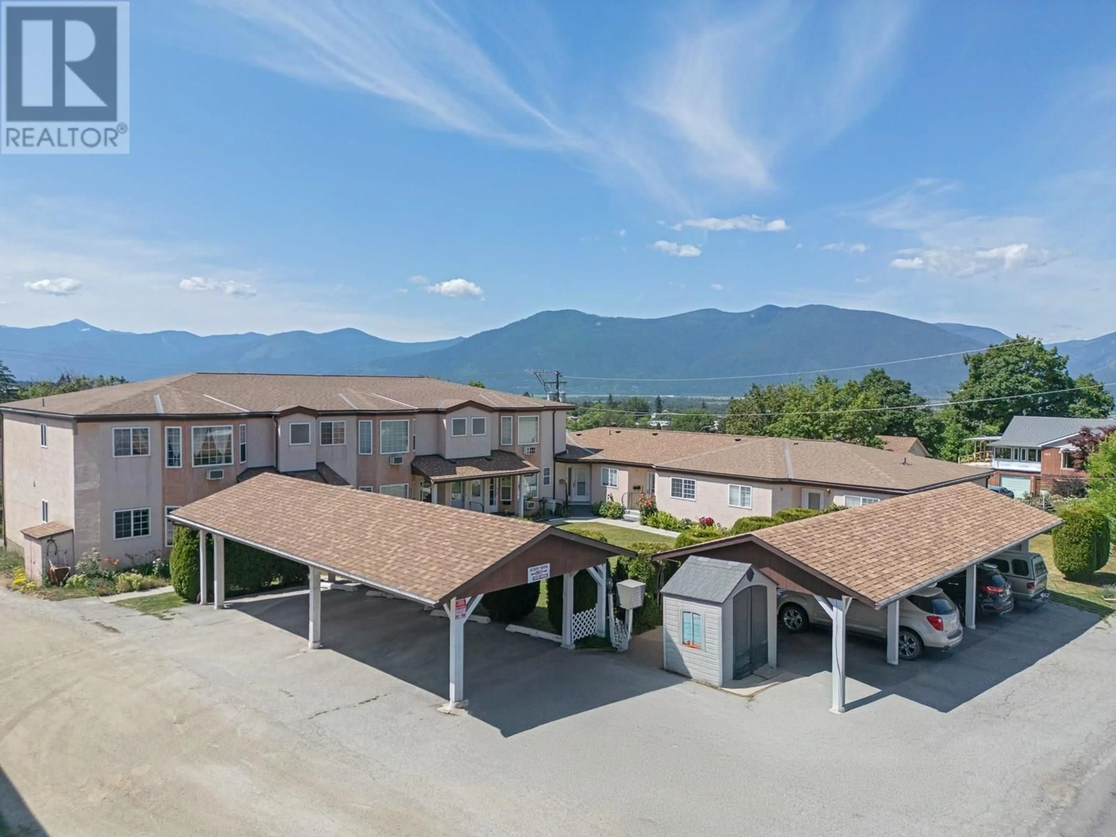 A pic from outside/outdoor area/front of a property/back of a property/a pic from drone, mountain view for 5 - 1907 PINE STREET, Creston British Columbia V0B1G5