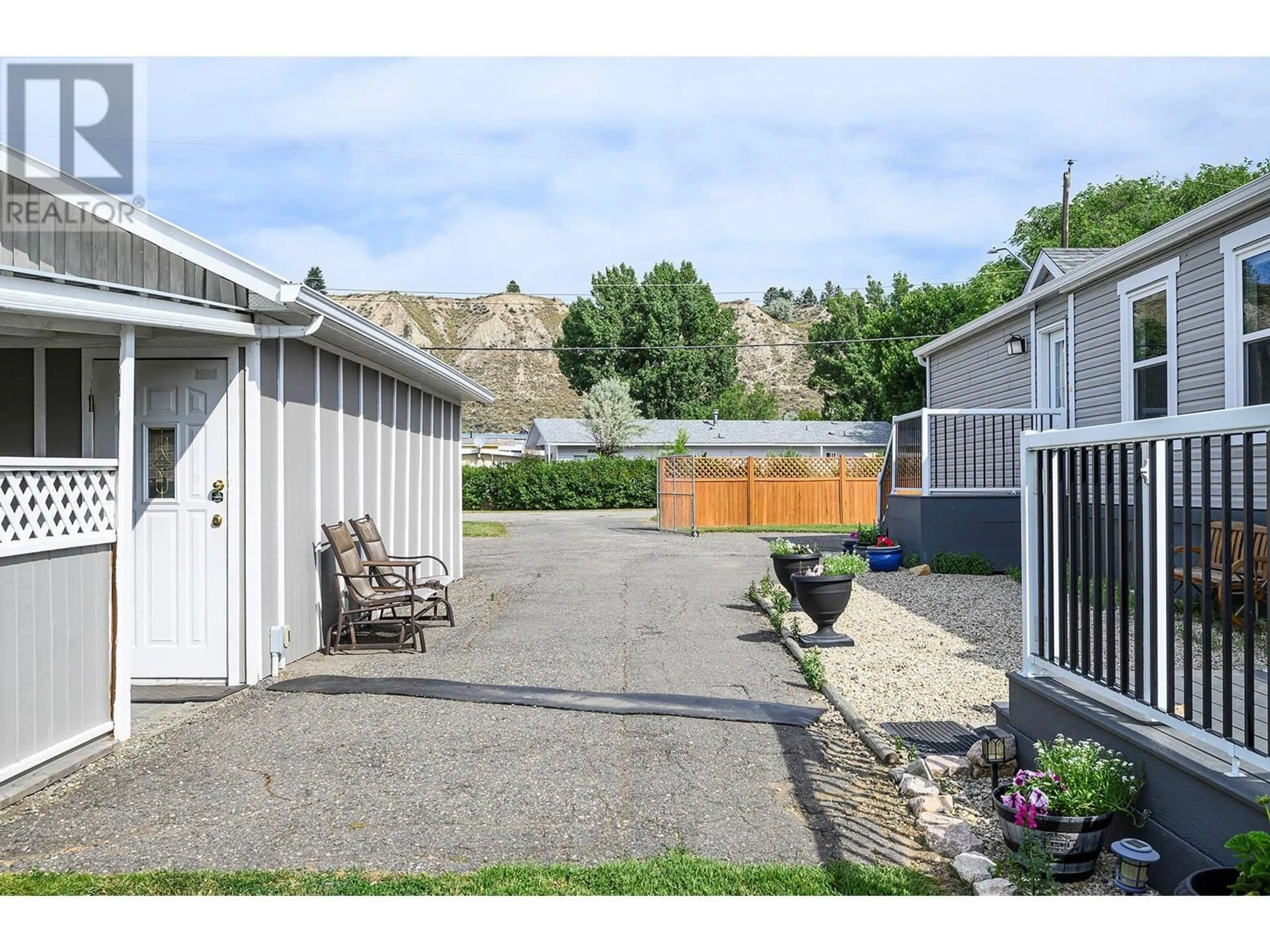 Patio, street for 1337 BOSTOCK CRESCENT, Pritchard British Columbia V0E2P0